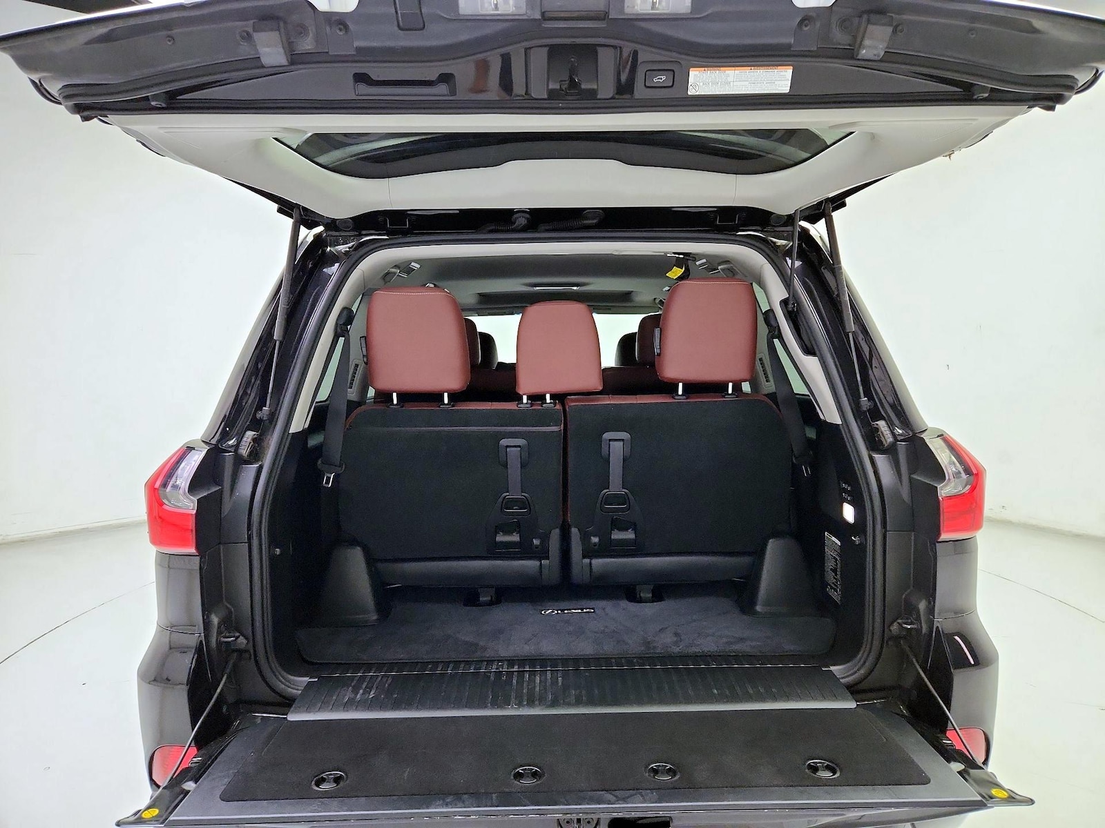 2019 Lexus LX 570 - Photo 24