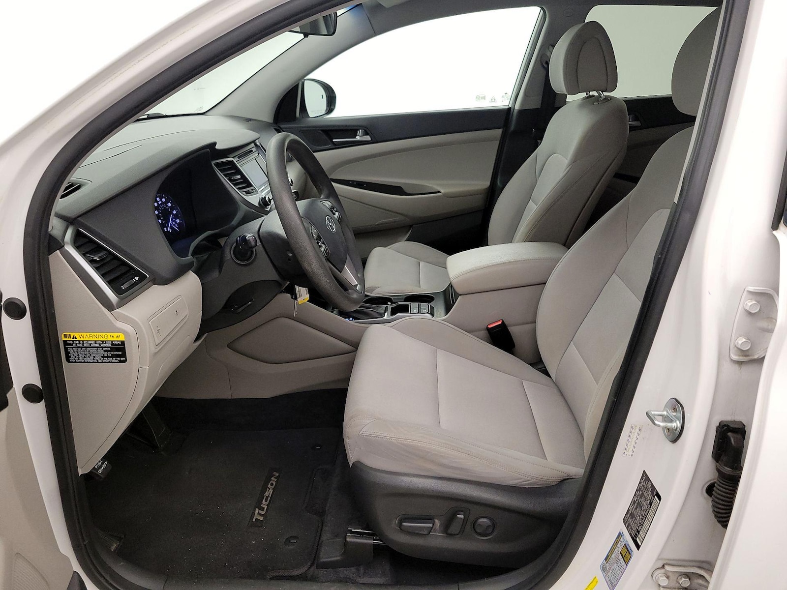2017 Hyundai Tucson SE - Photo 12