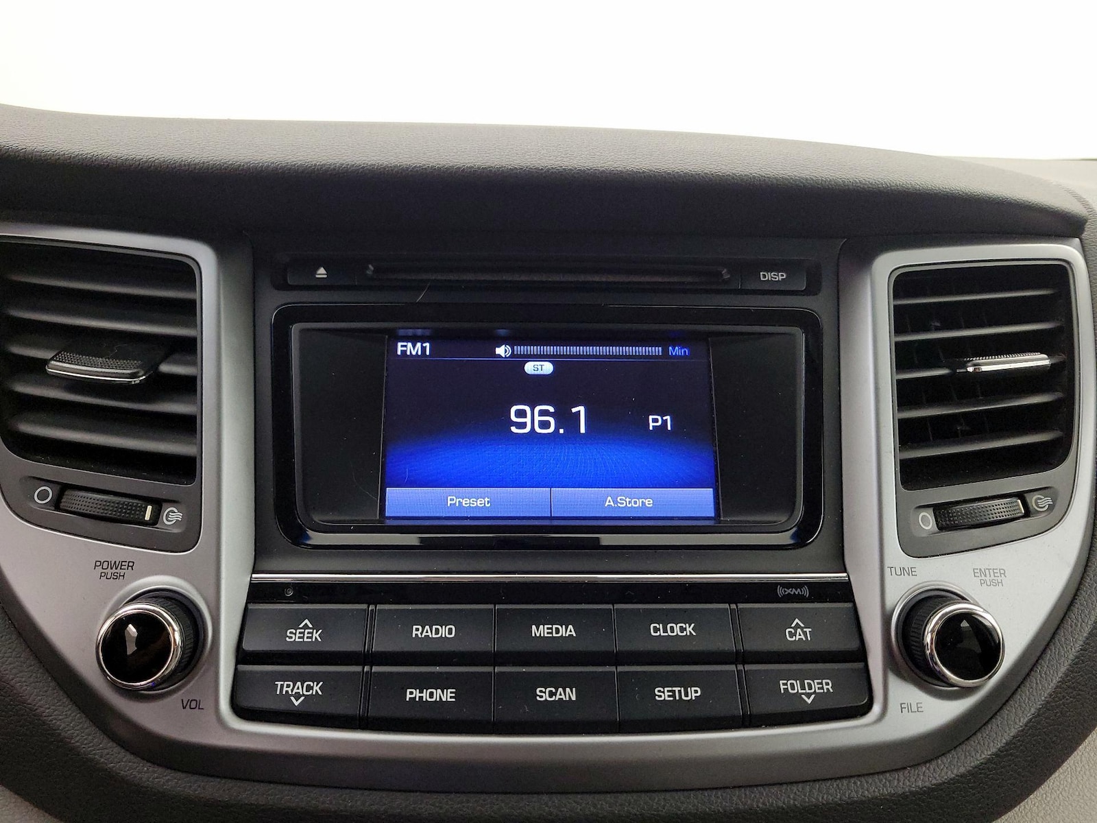 2017 Hyundai Tucson SE - Photo 16