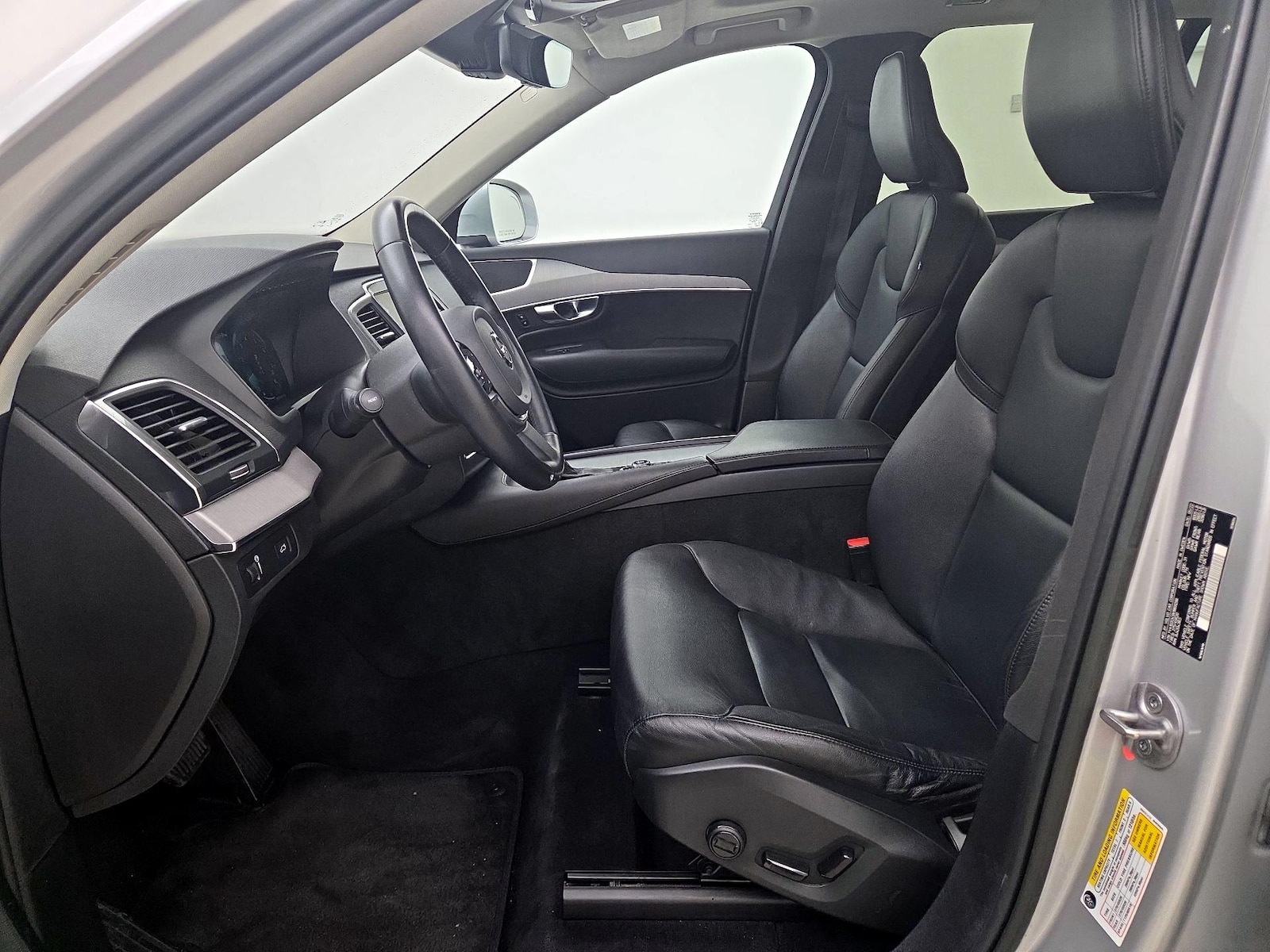 Power Seat(s) & Side Airbags