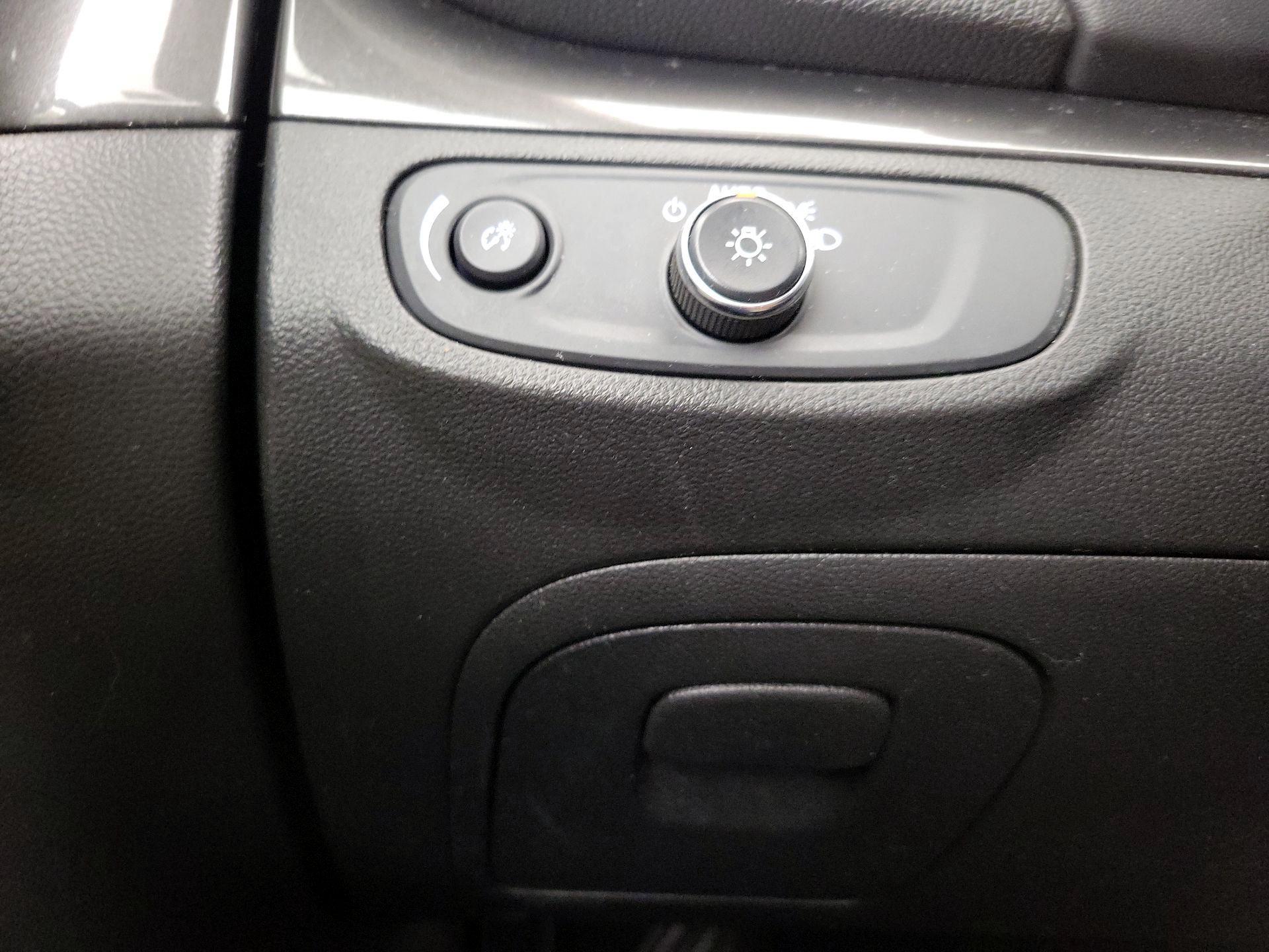 Thumbnail: 2018 Buick Encore - 16