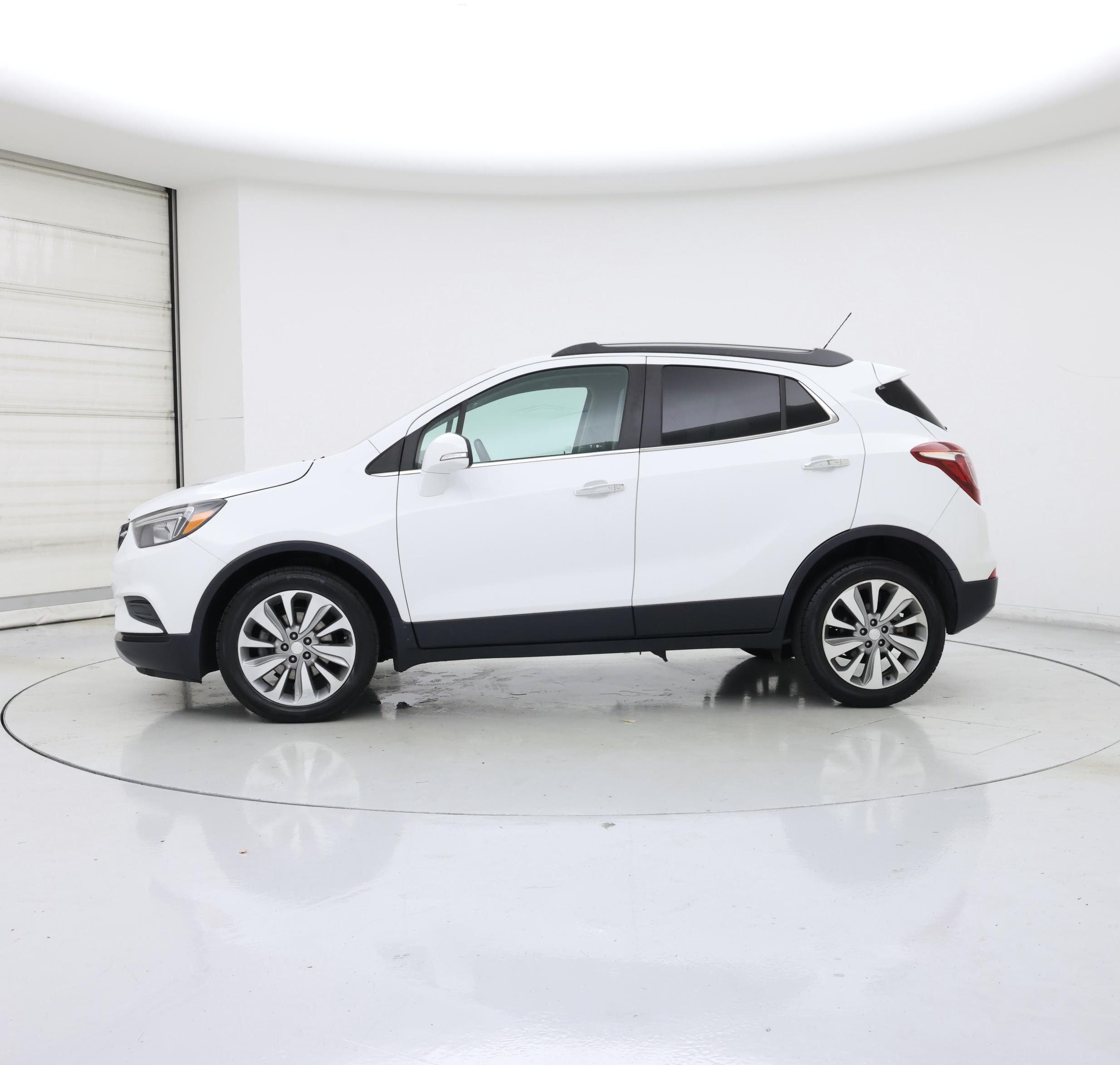 Thumbnail: 2018 Buick Encore - 3