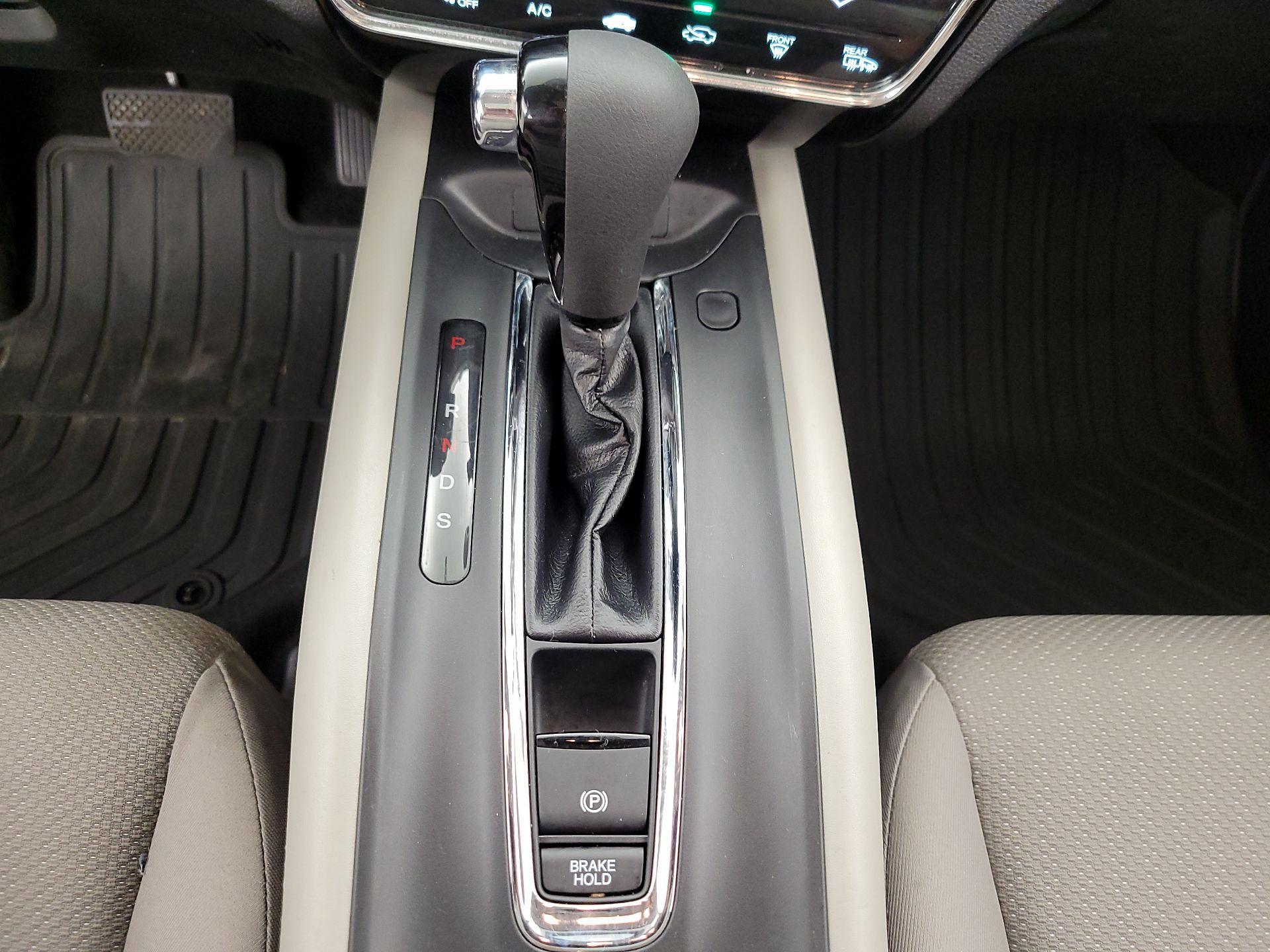 Thumbnail: 2017 Honda HR-V - 17