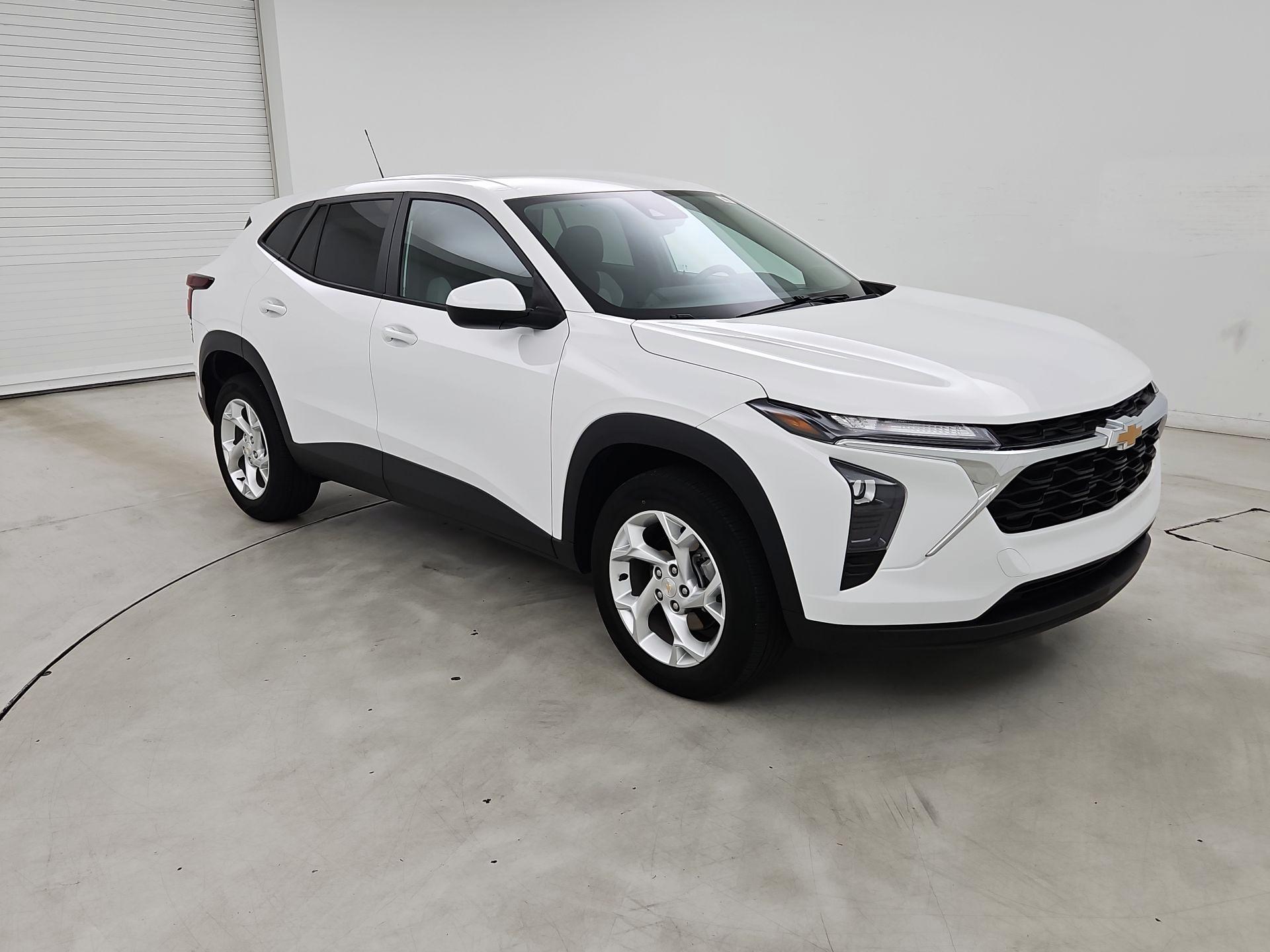 Thumbnail: 2024 Chevrolet Trax - 1