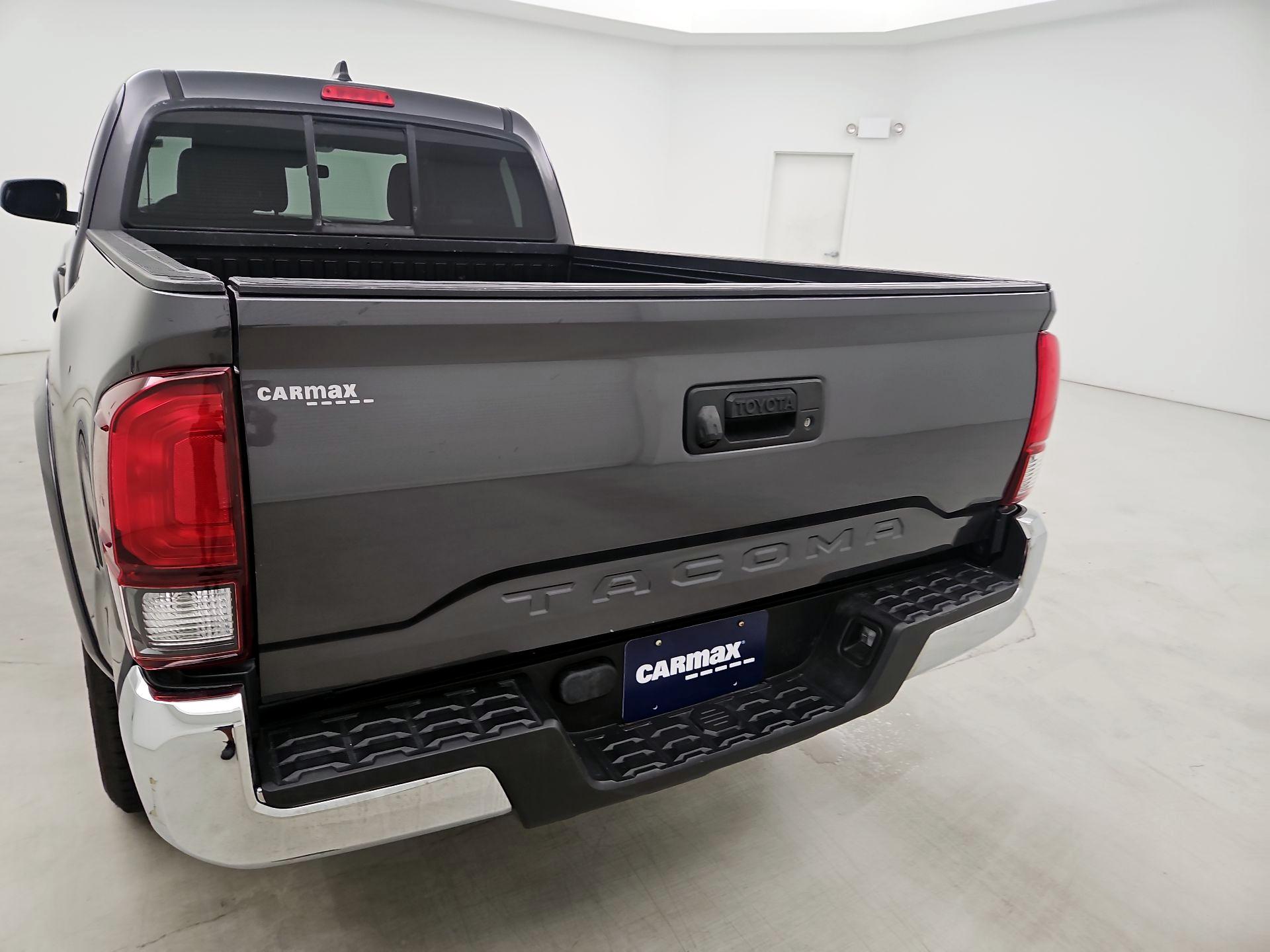Thumbnail: 2022 Toyota Tacoma - 17