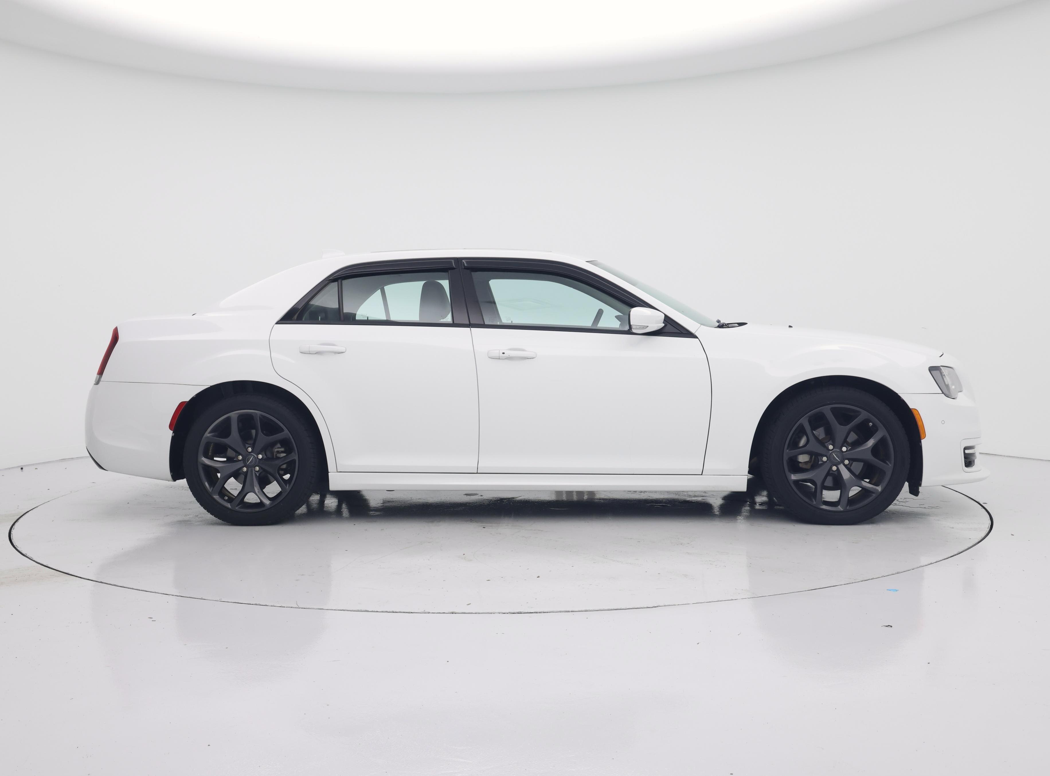 Thumbnail: 2023 Chrysler 300 - 7