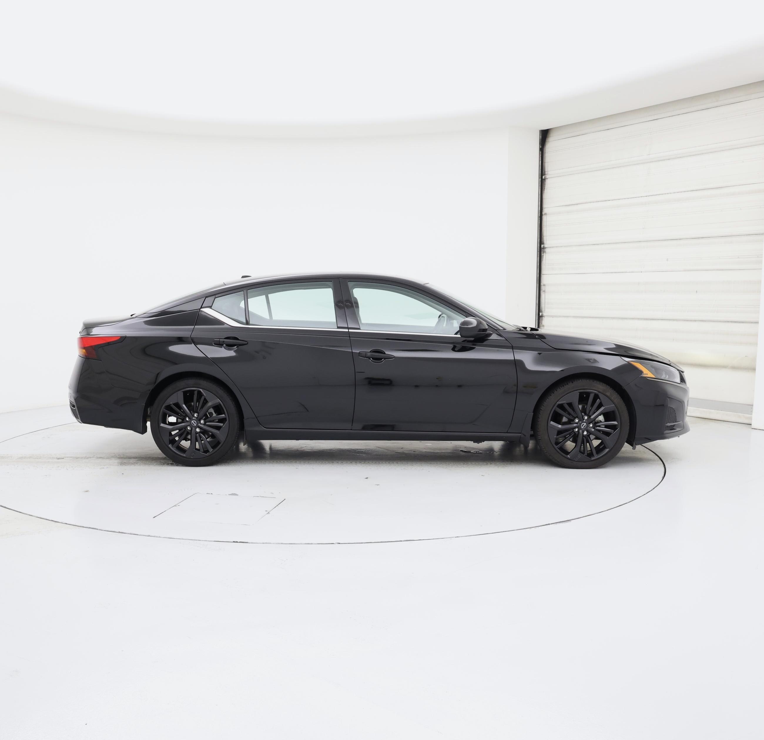 Thumbnail: 2024 Nissan Altima - 7