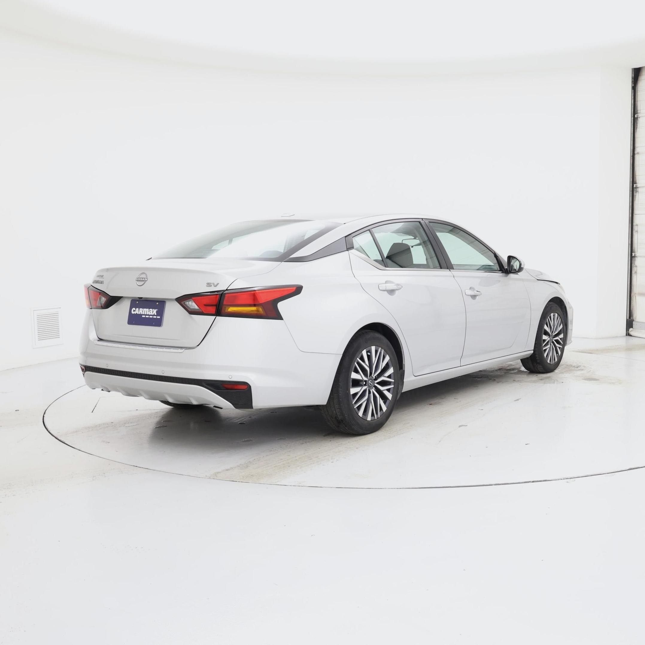 Thumbnail: 2023 Nissan Altima - 8
