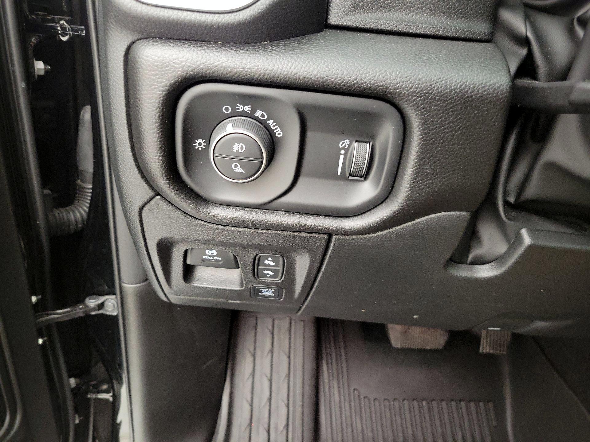Thumbnail: 2025 RAM 1500 - 13