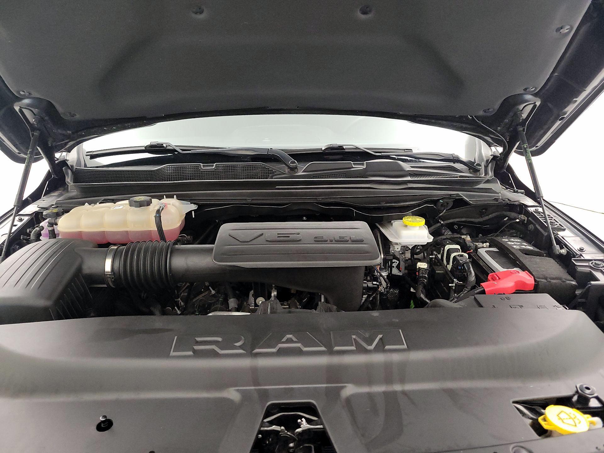Thumbnail: 2025 RAM 1500 - 17