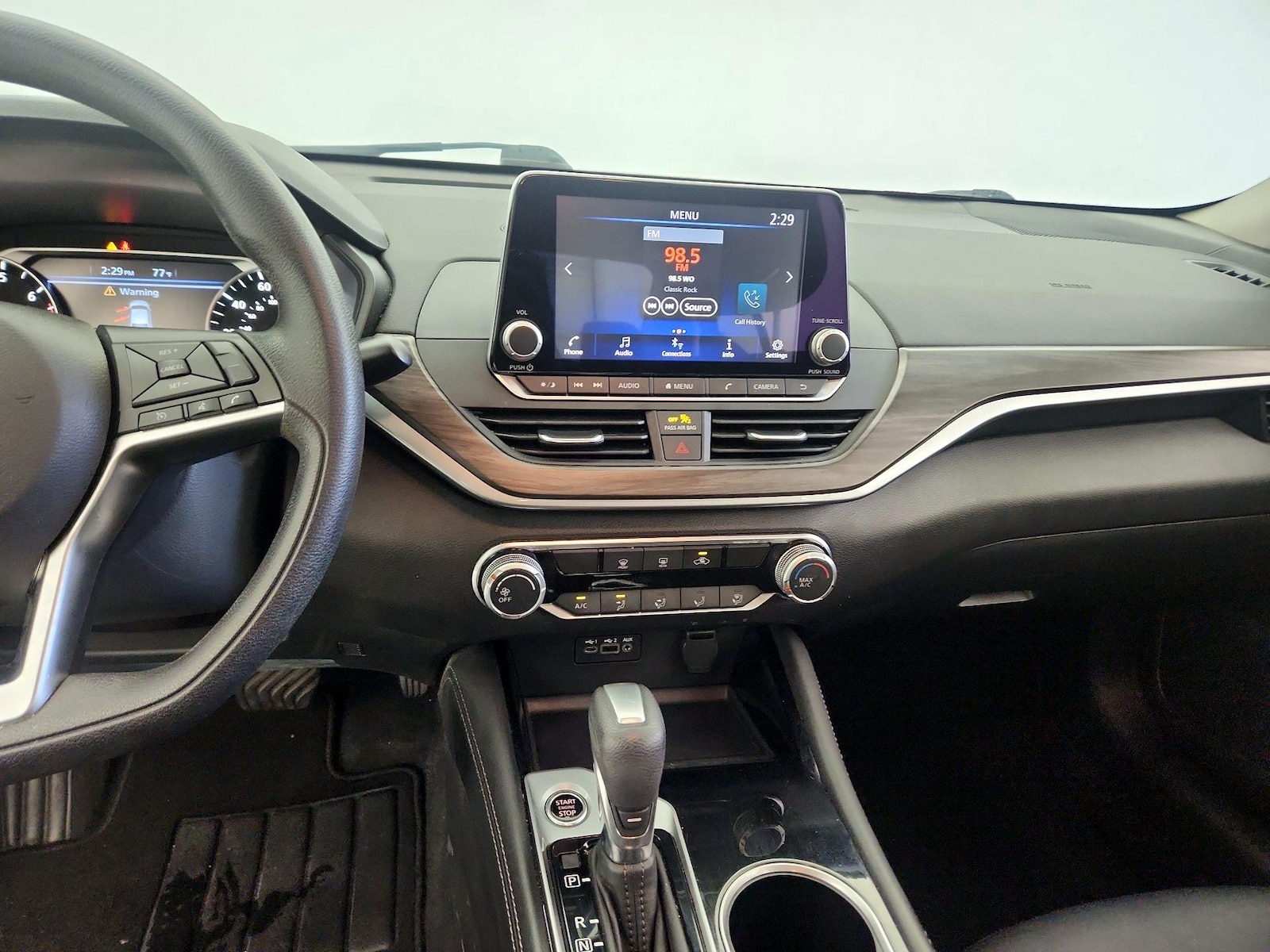 2023 Nissan Altima SV - Photo 10