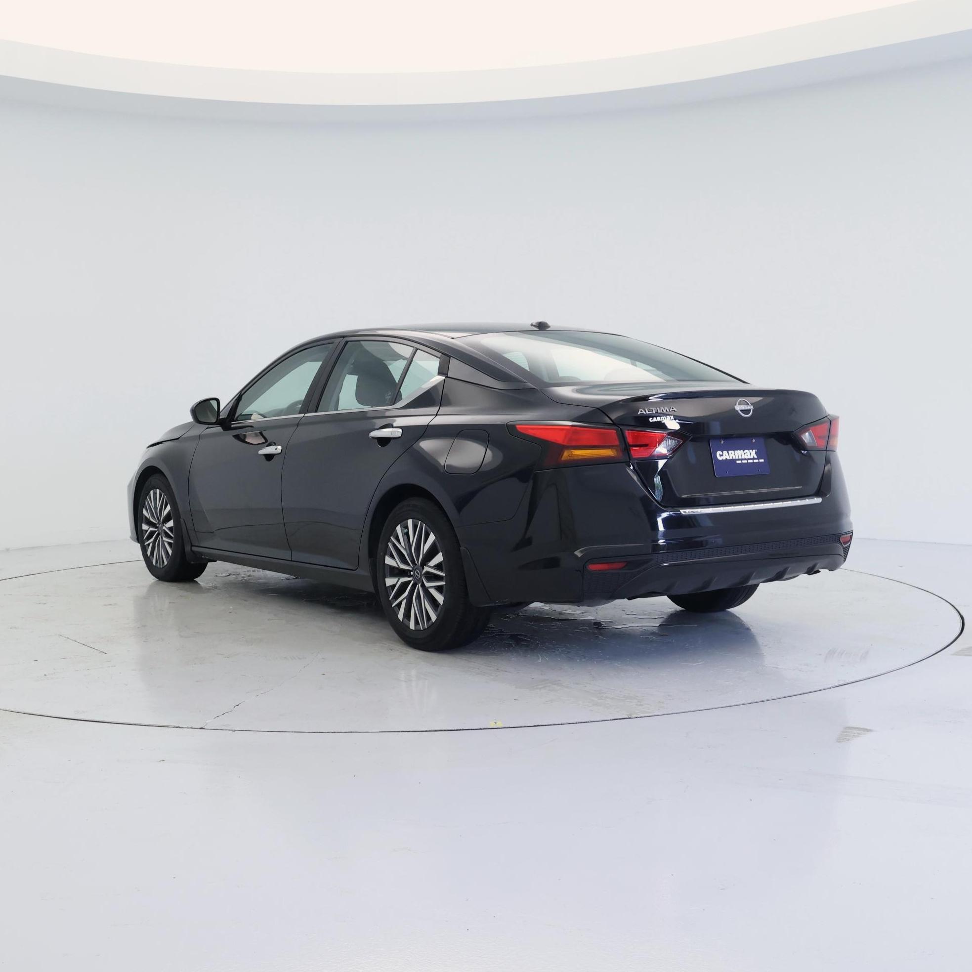Thumbnail: 2023 Nissan Altima - 2