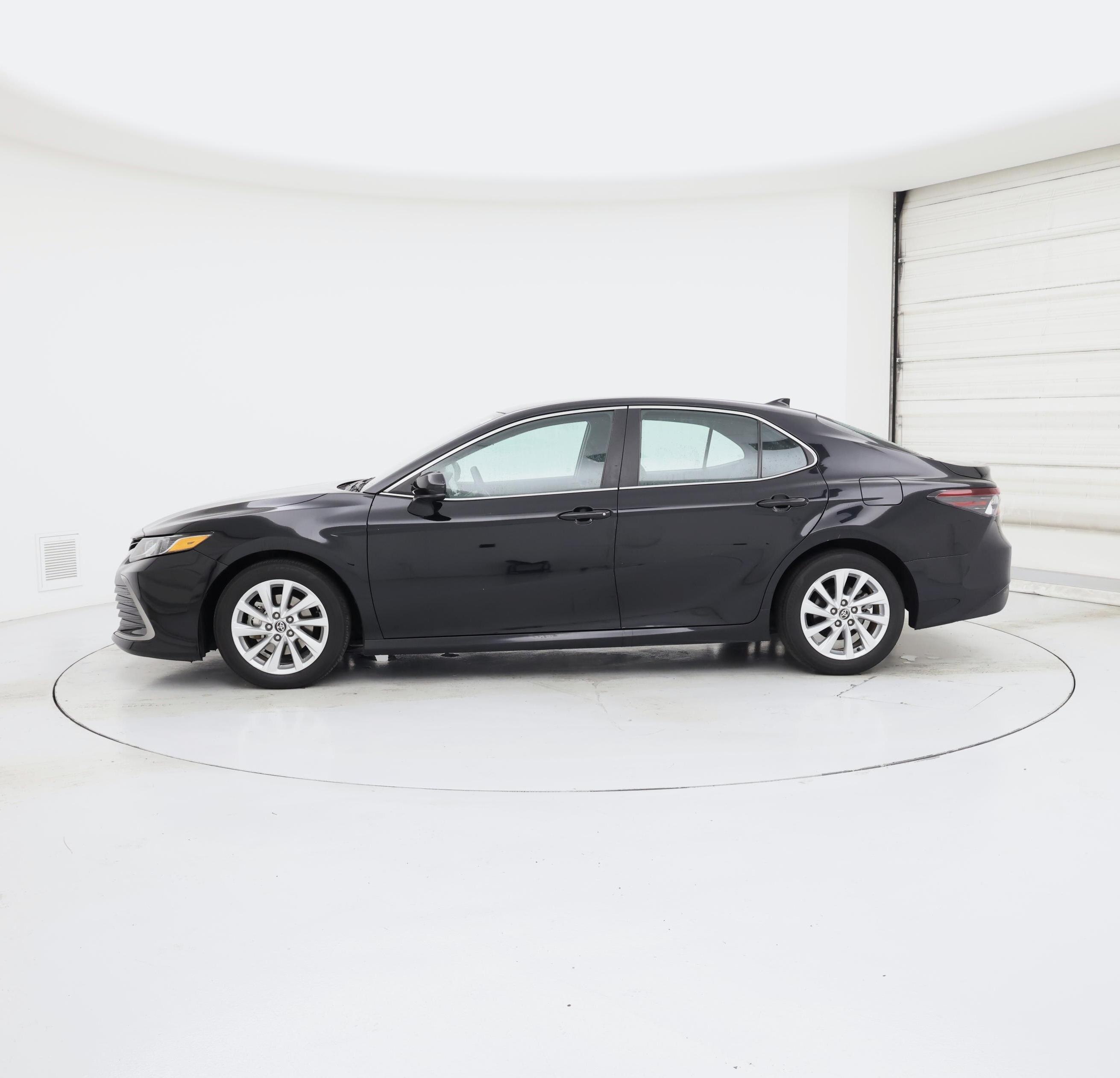 Thumbnail: 2023 Toyota Camry - 3