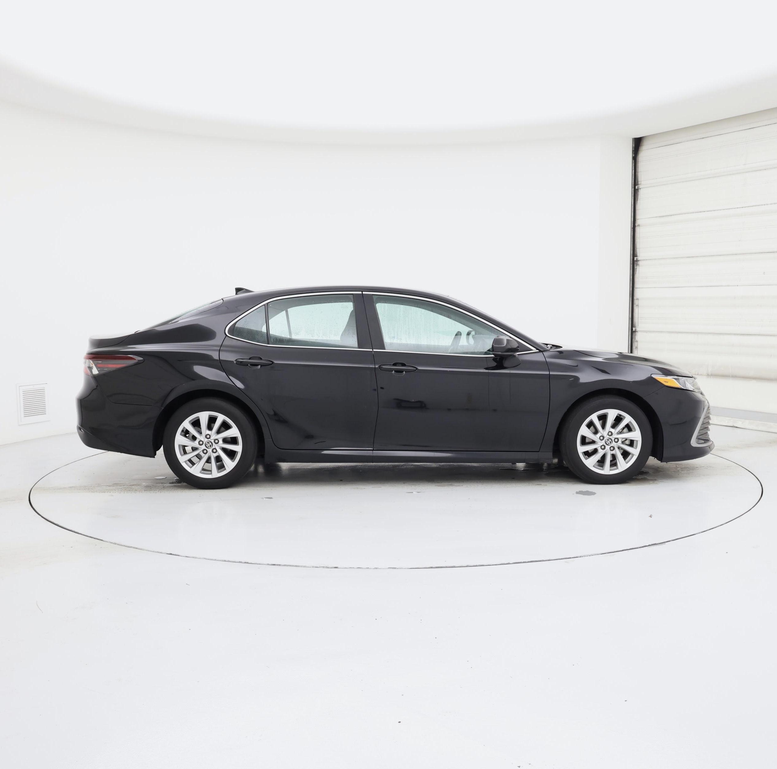 Thumbnail: 2023 Toyota Camry - 7