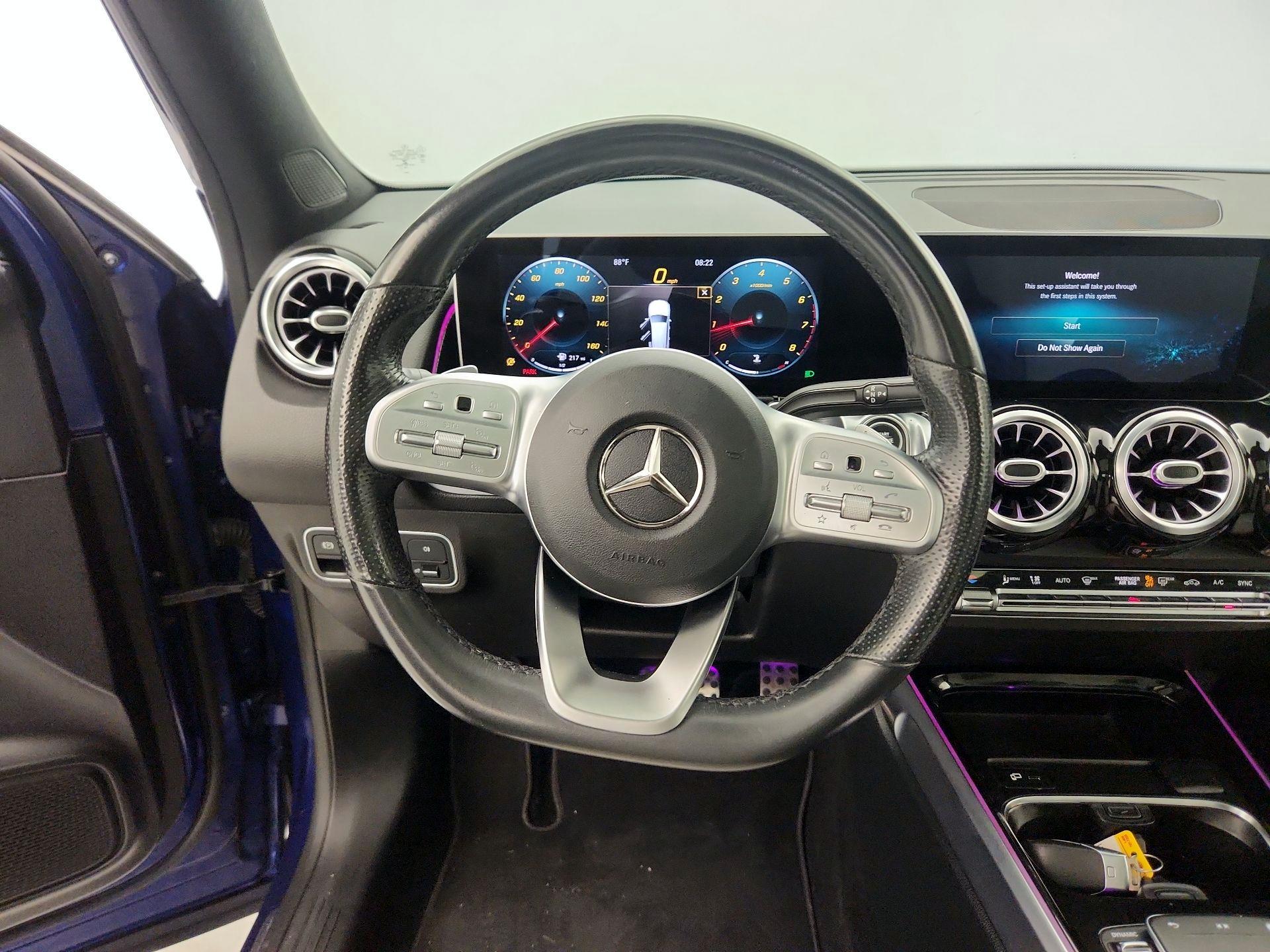 Thumbnail: 2021 Mercedes-Benz GLB - 10