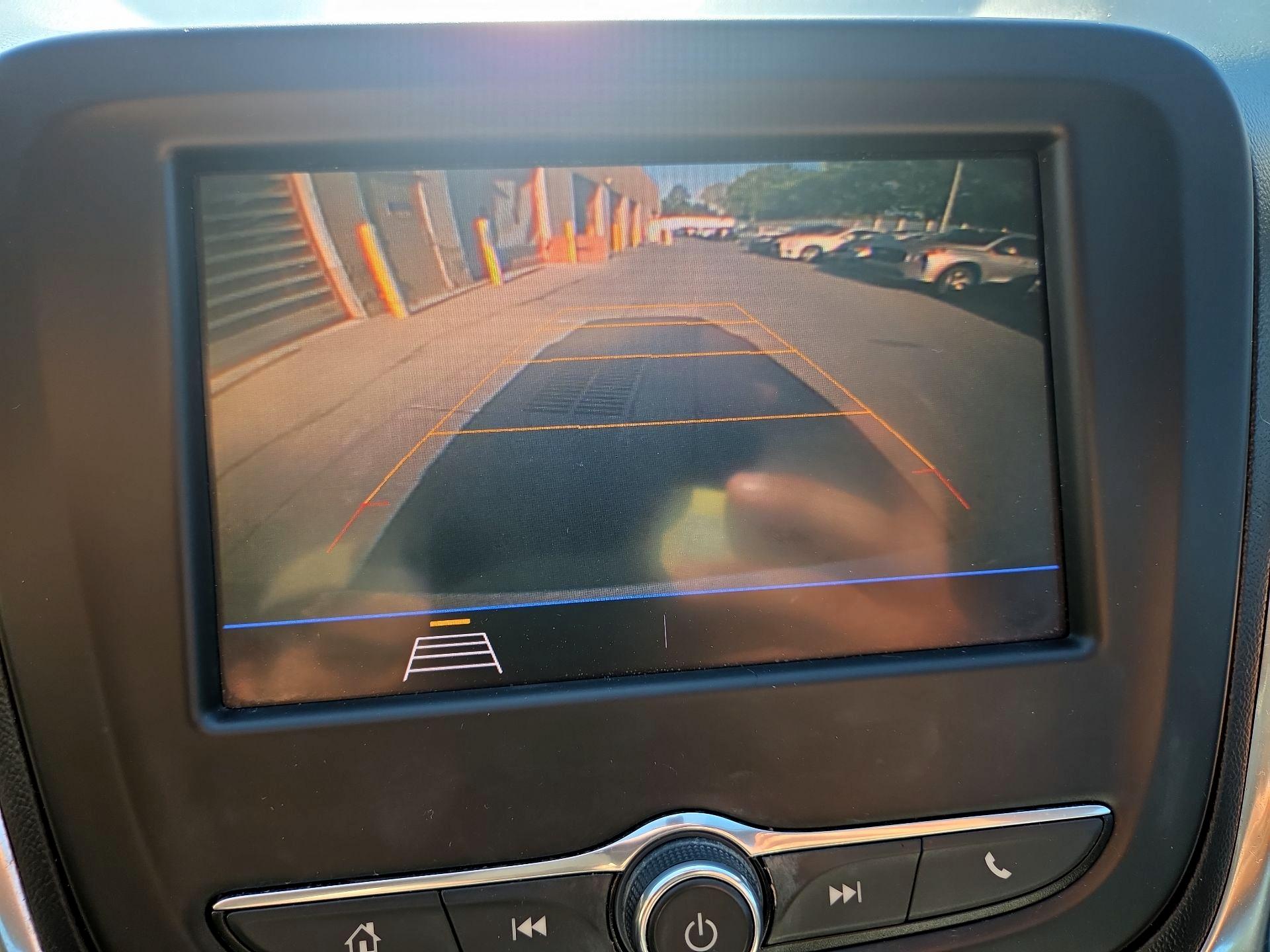 Thumbnail: 2021 Chevrolet Equinox - 14