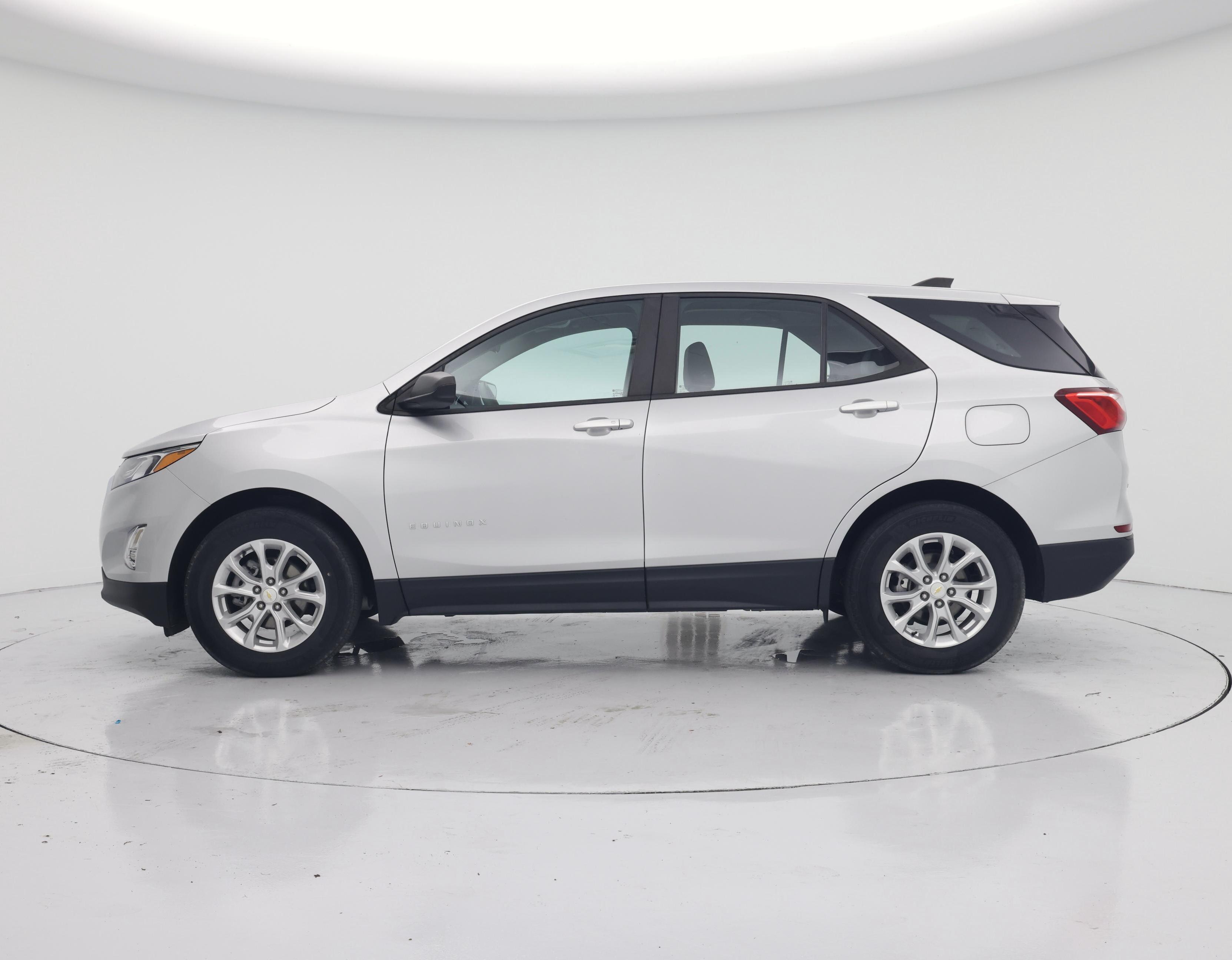 Thumbnail: 2021 Chevrolet Equinox - 3