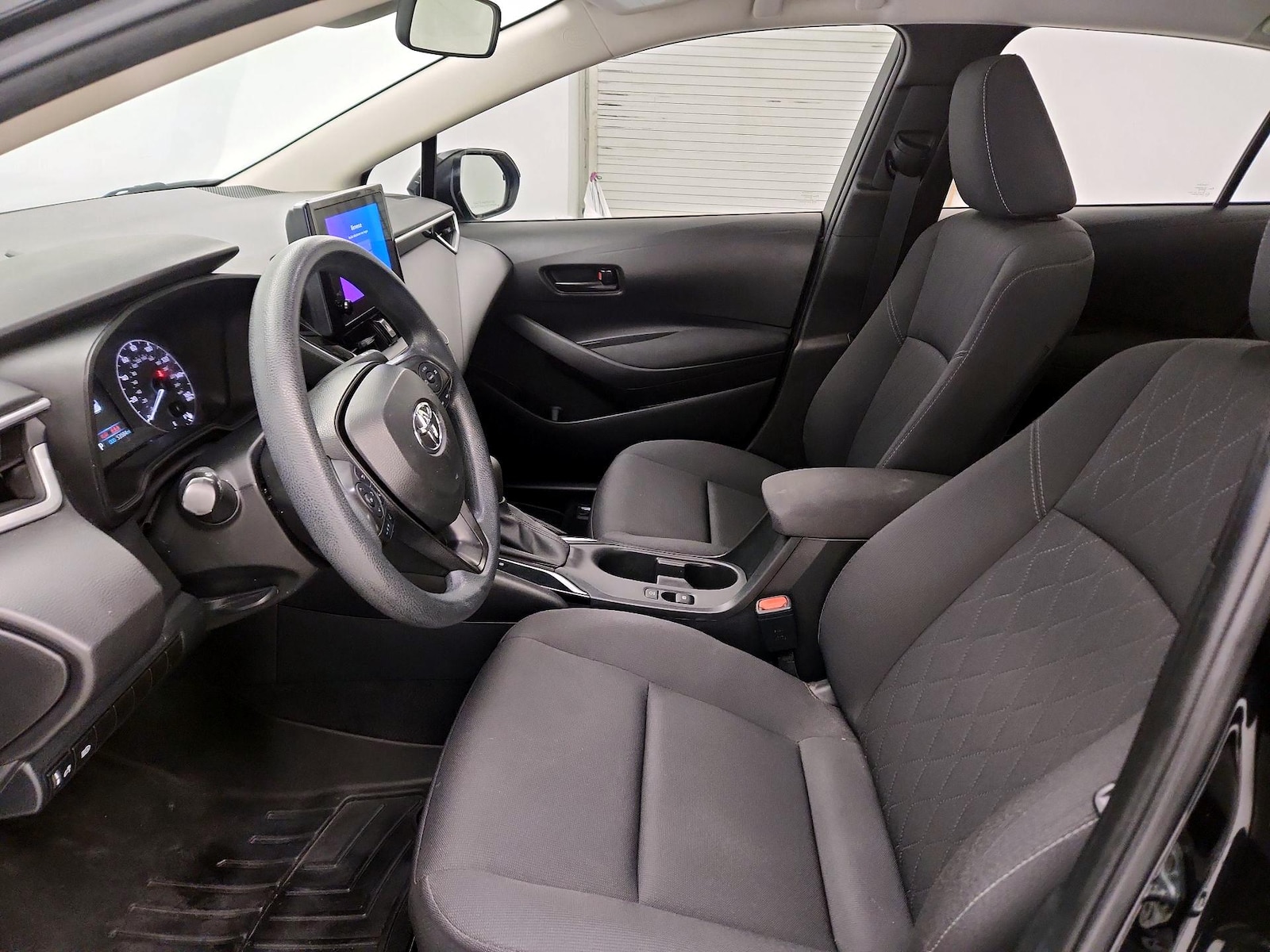 2023 Toyota Corolla LE - Photo 12
