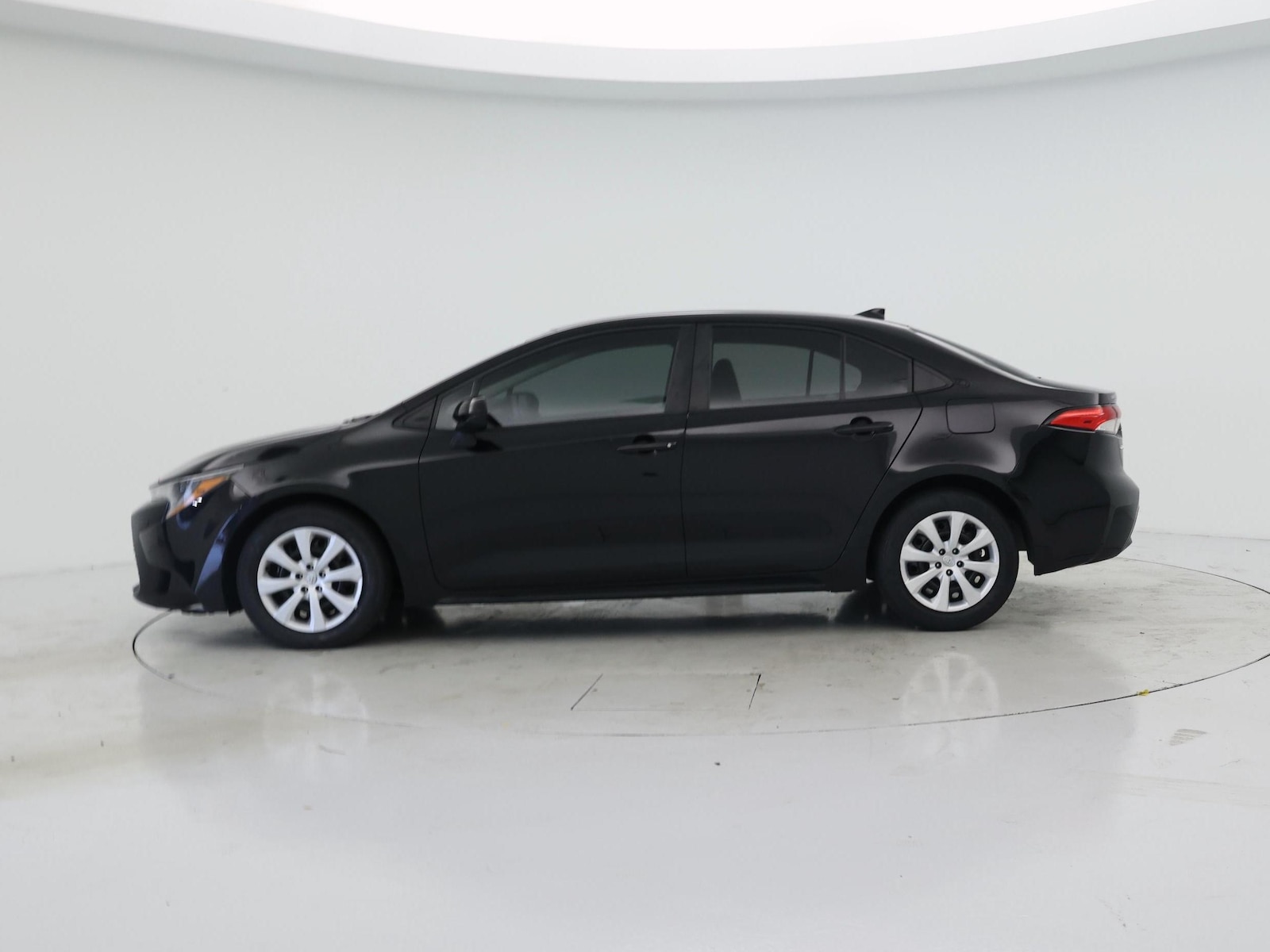 2023 Toyota Corolla LE - Photo 4