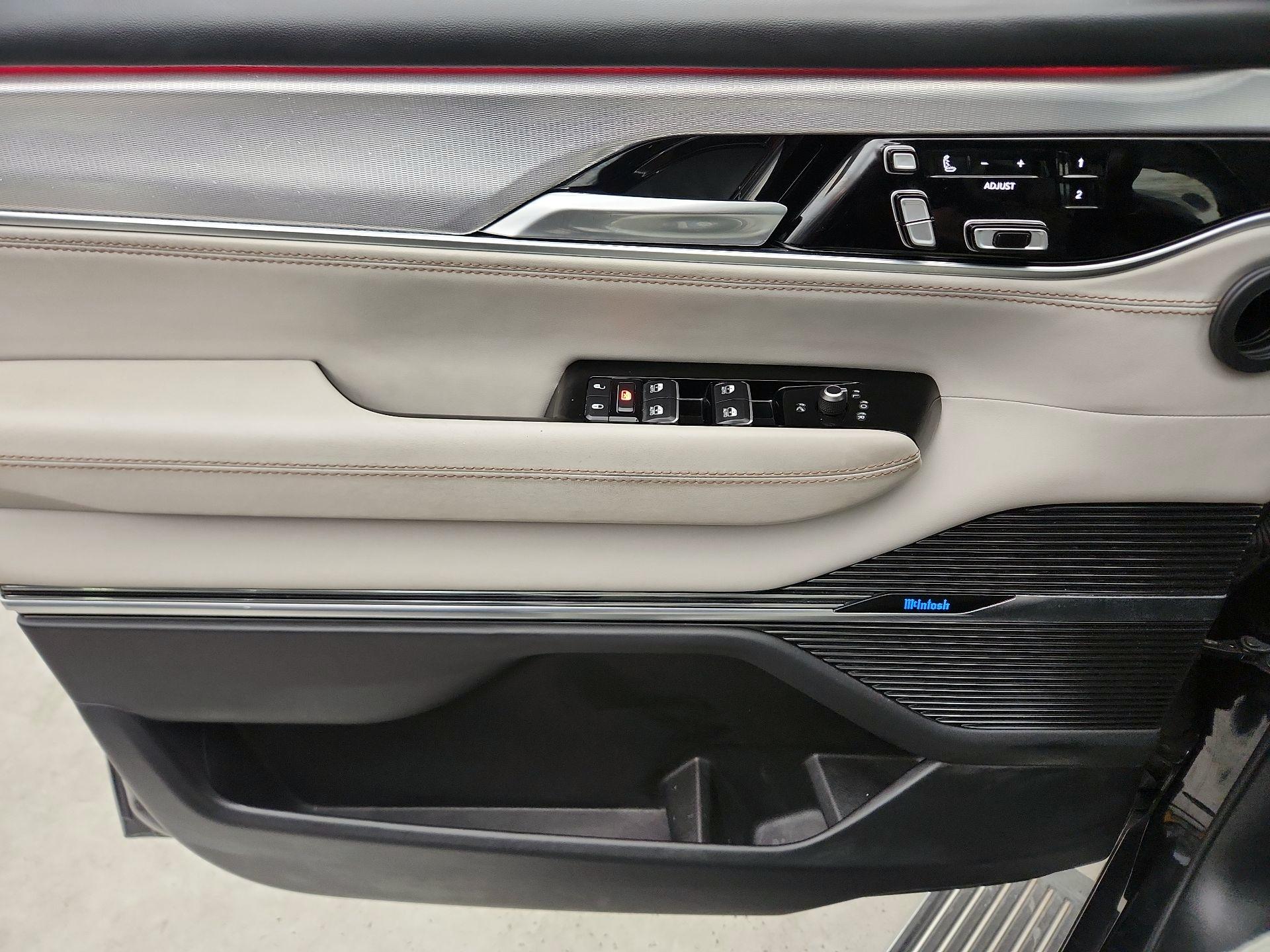 Thumbnail: 2023 Jeep Grand Wagoneer - 12