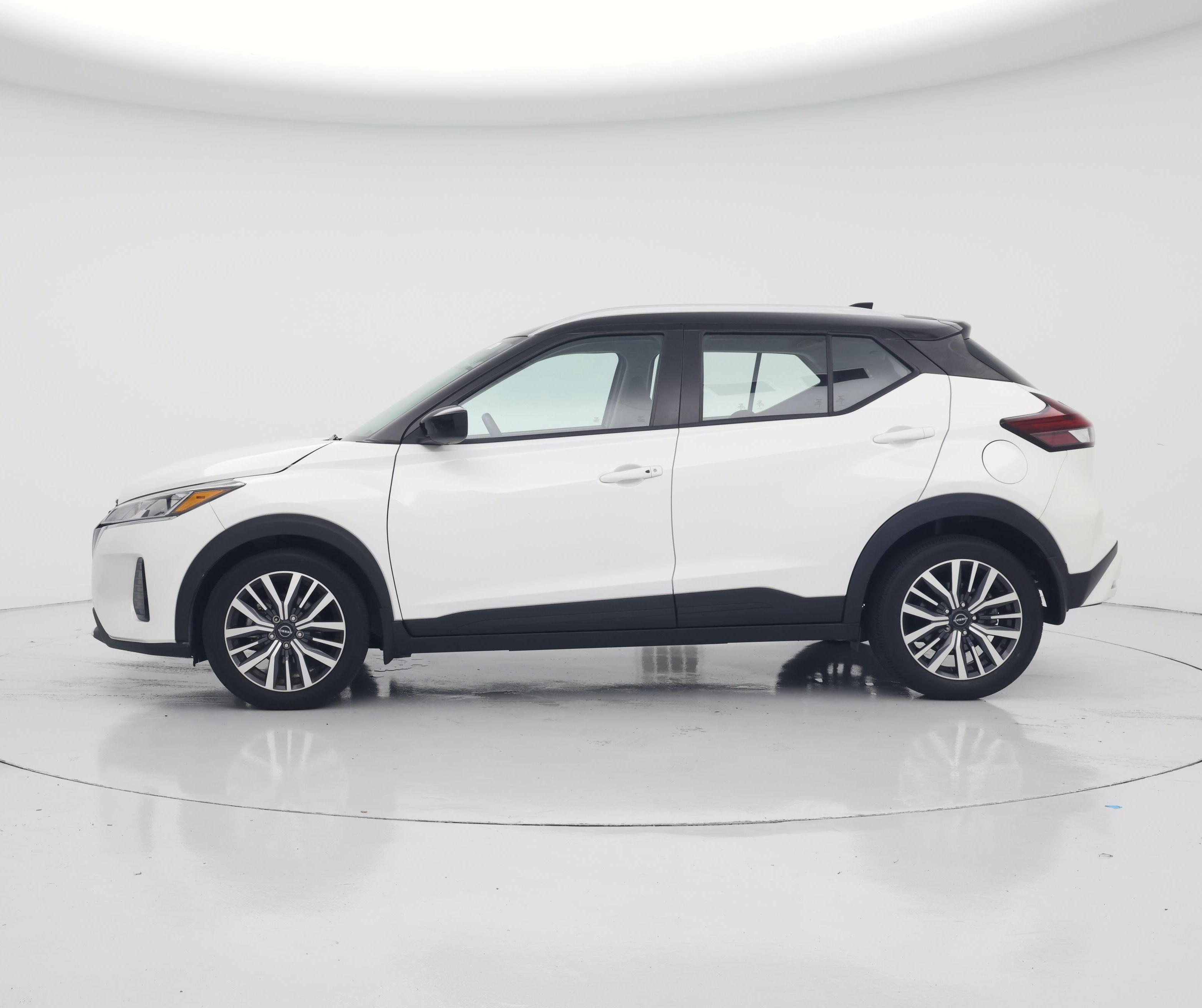 Thumbnail: 2023 Nissan Kicks - 3