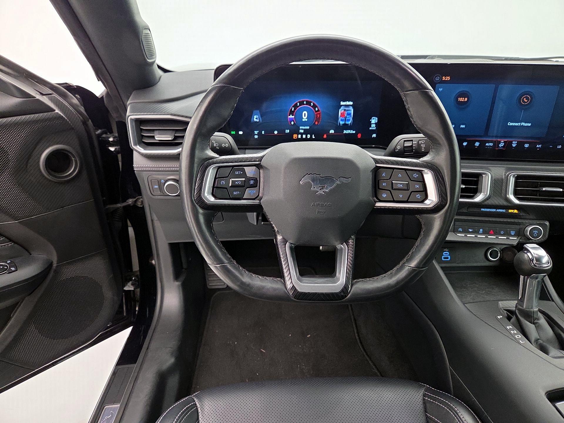 Thumbnail: 2025 Ford Mustang - 10