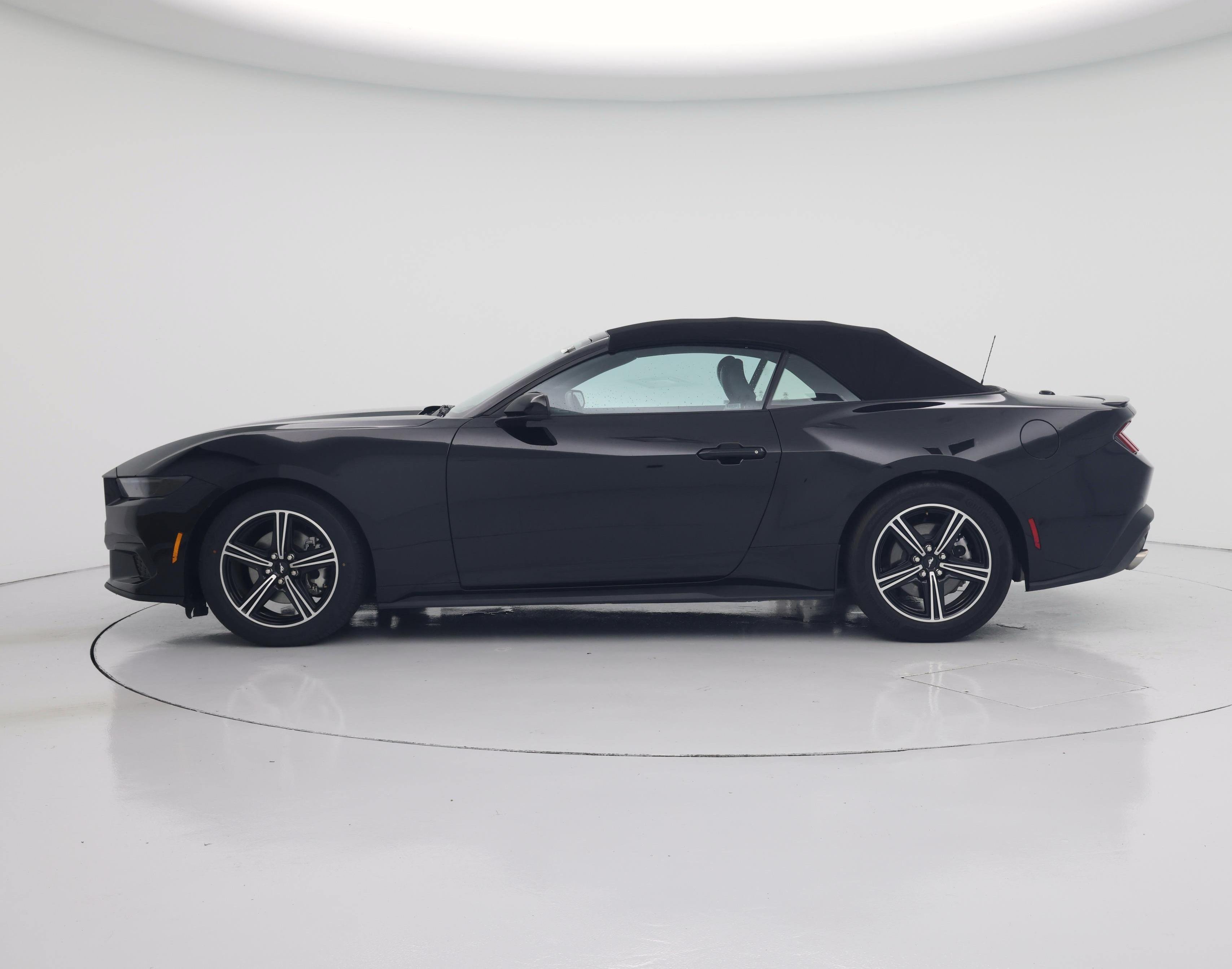 Thumbnail: 2025 Ford Mustang - 3