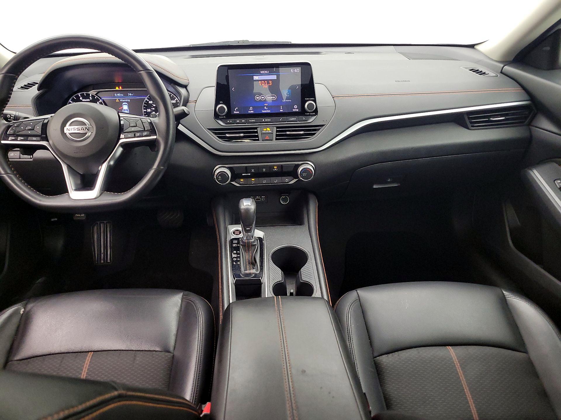 Thumbnail: 2020 Nissan Altima - 9
