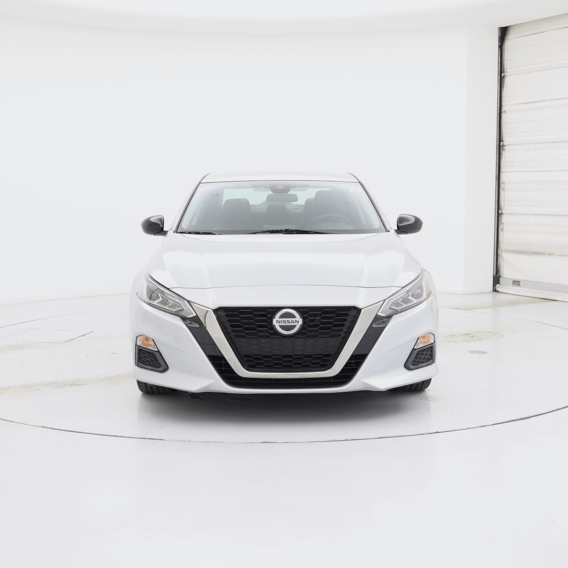 Thumbnail: 2020 Nissan Altima - 5