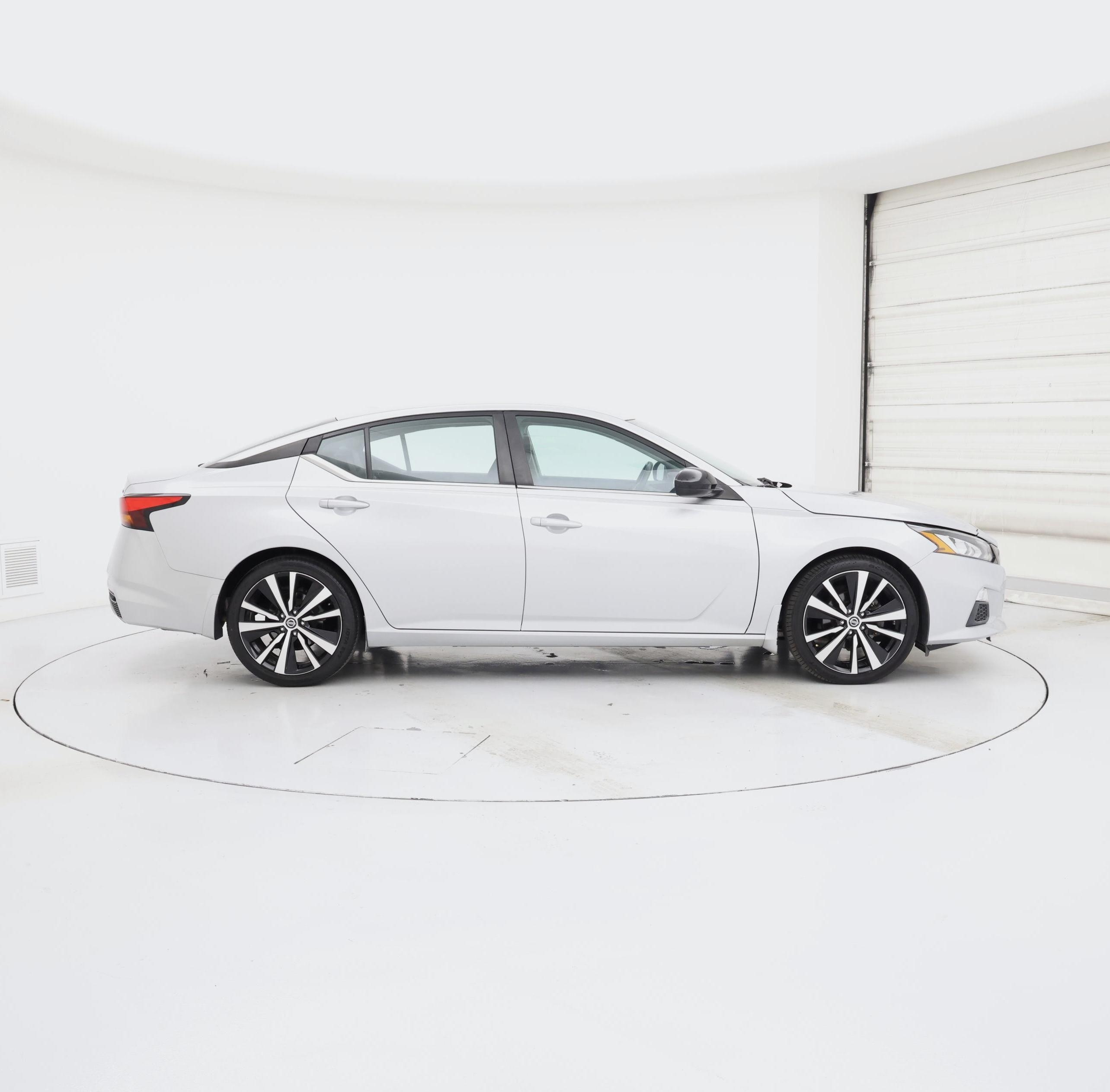 Thumbnail: 2020 Nissan Altima - 7