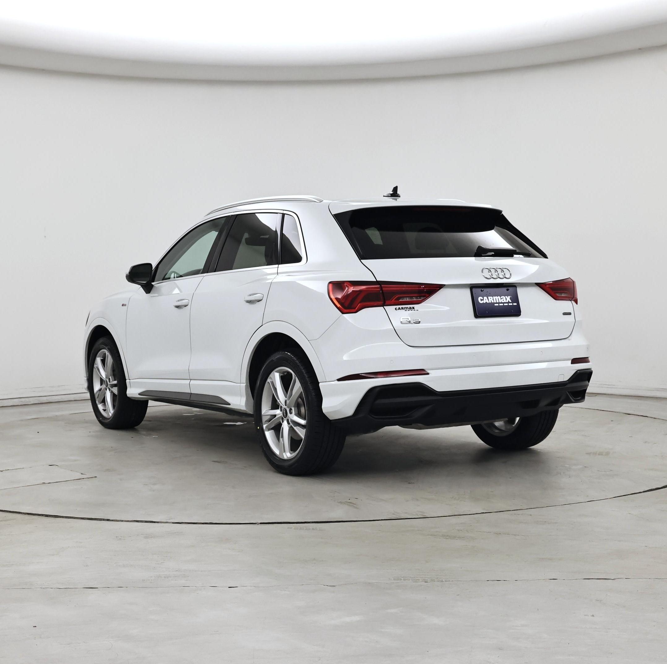 Thumbnail: 2022 Audi Q3 - 2