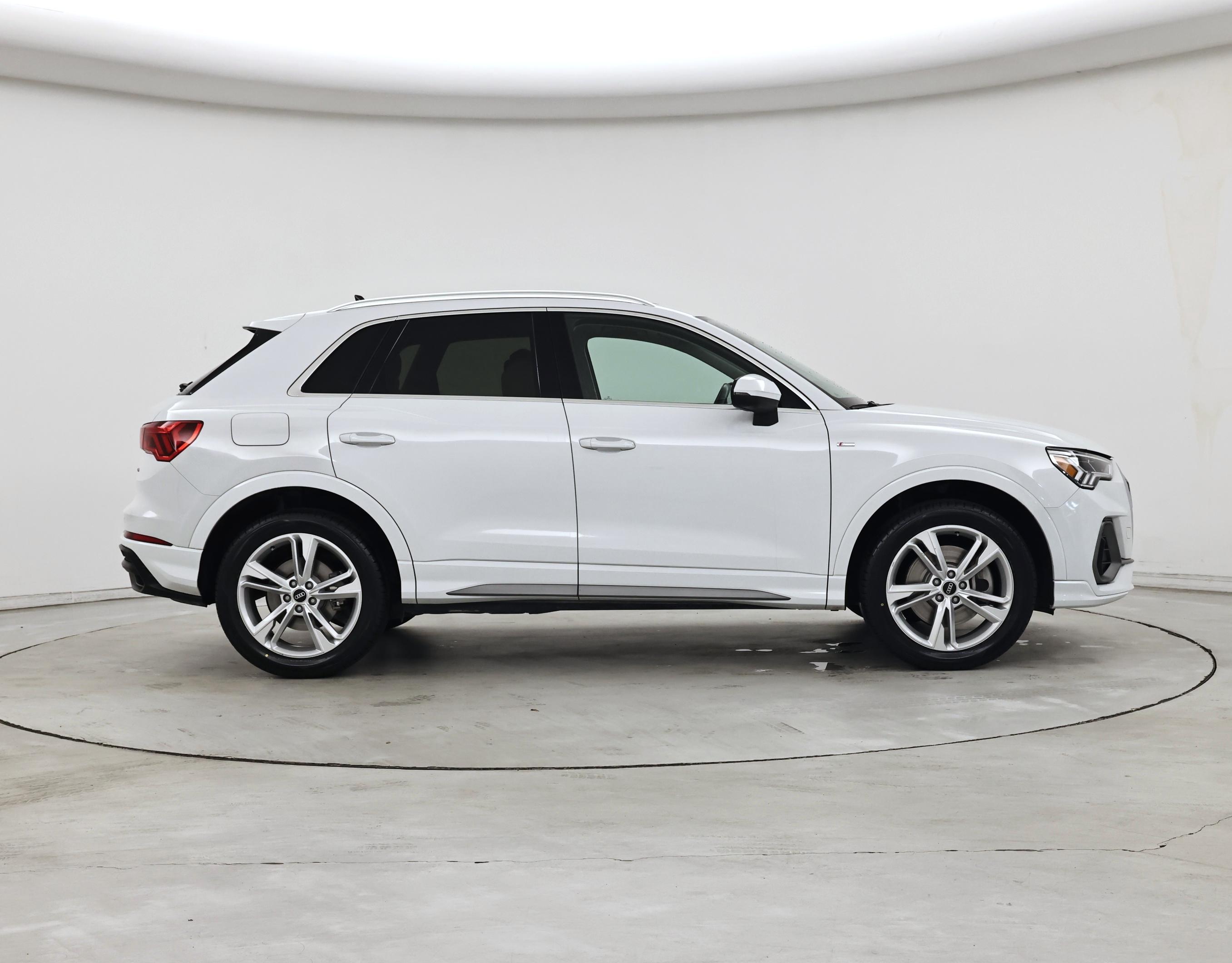 Thumbnail: 2022 Audi Q3 - 7