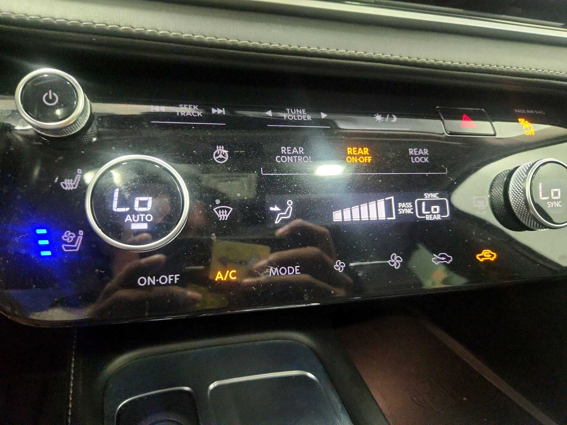 Thumbnail: 2023 INFINITI QX60 - 15