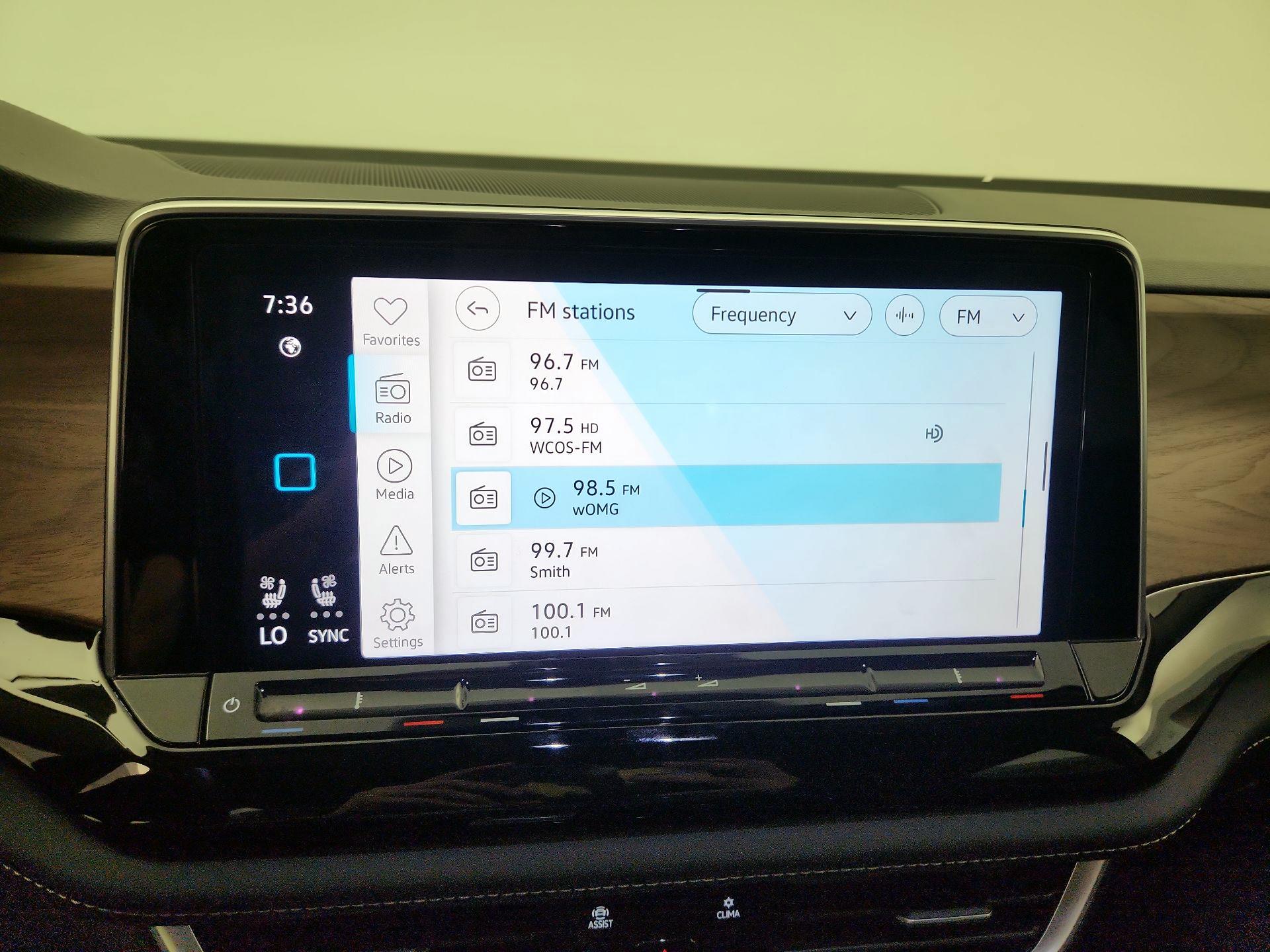 Thumbnail: 2025 Volkswagen Atlas - 15