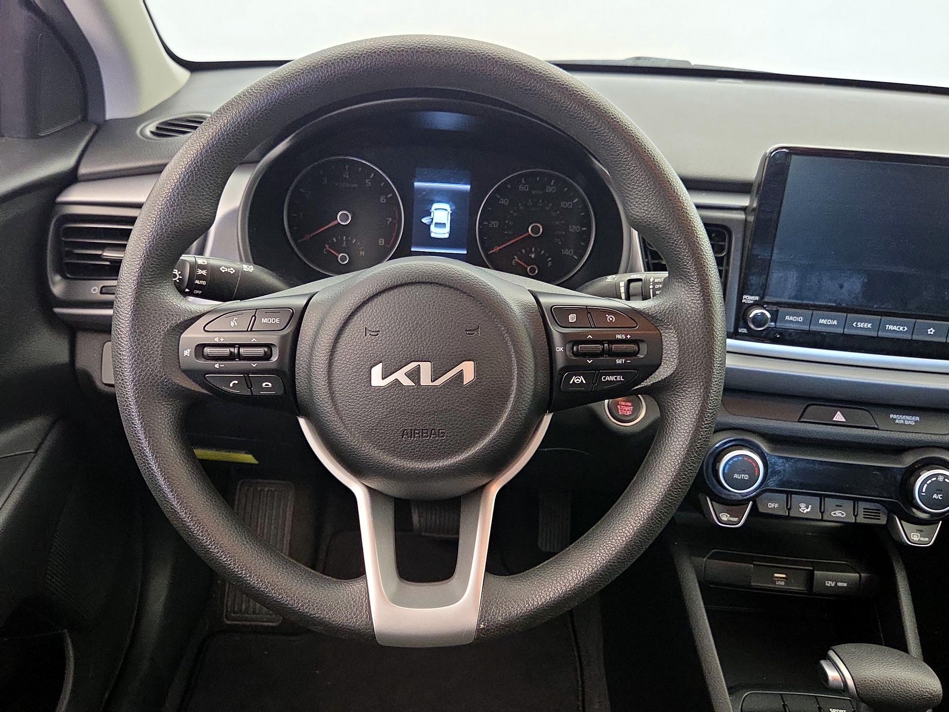 Thumbnail: 2023 Kia Rio - 10