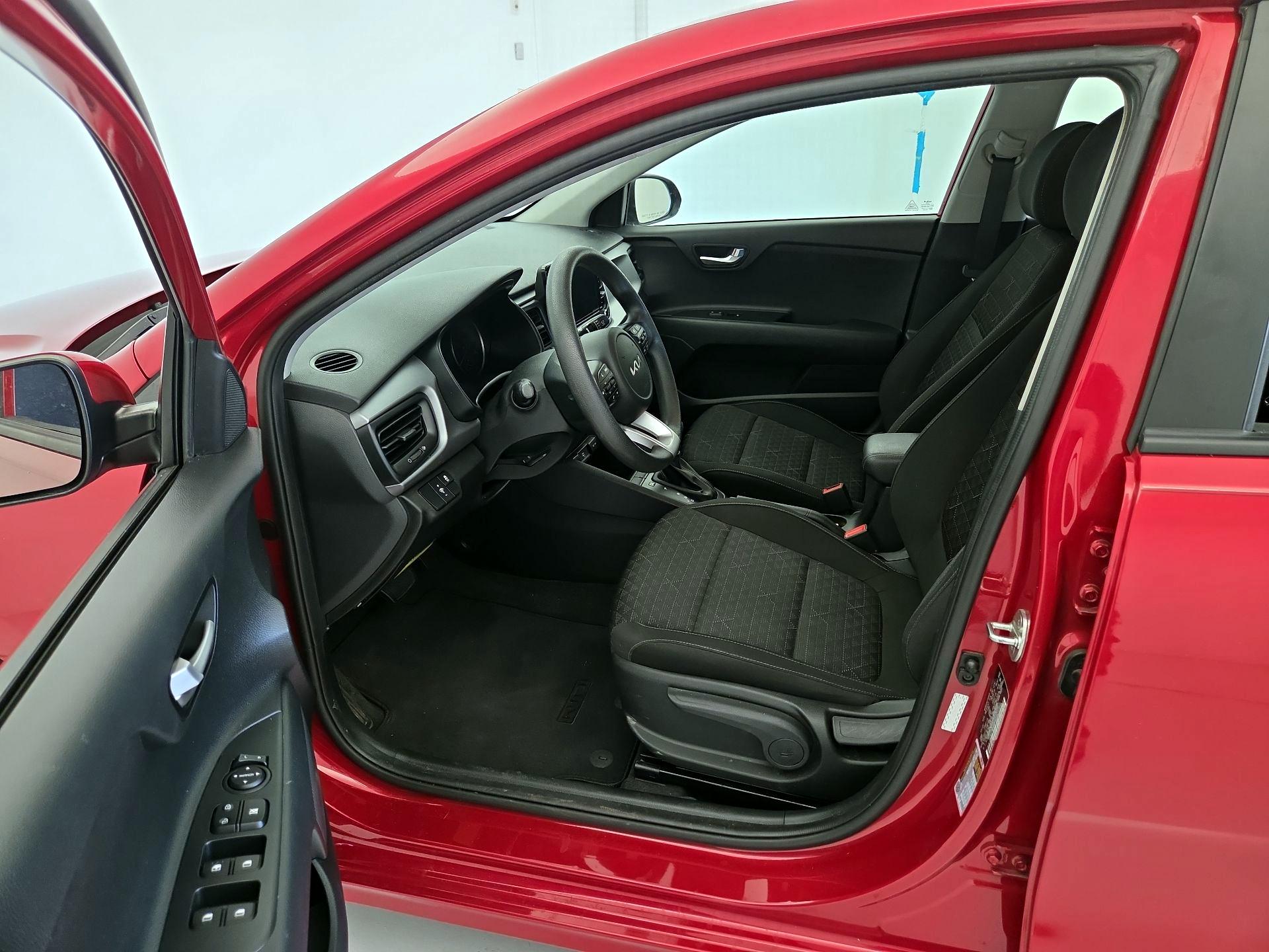 Thumbnail: 2023 Kia Rio - 11