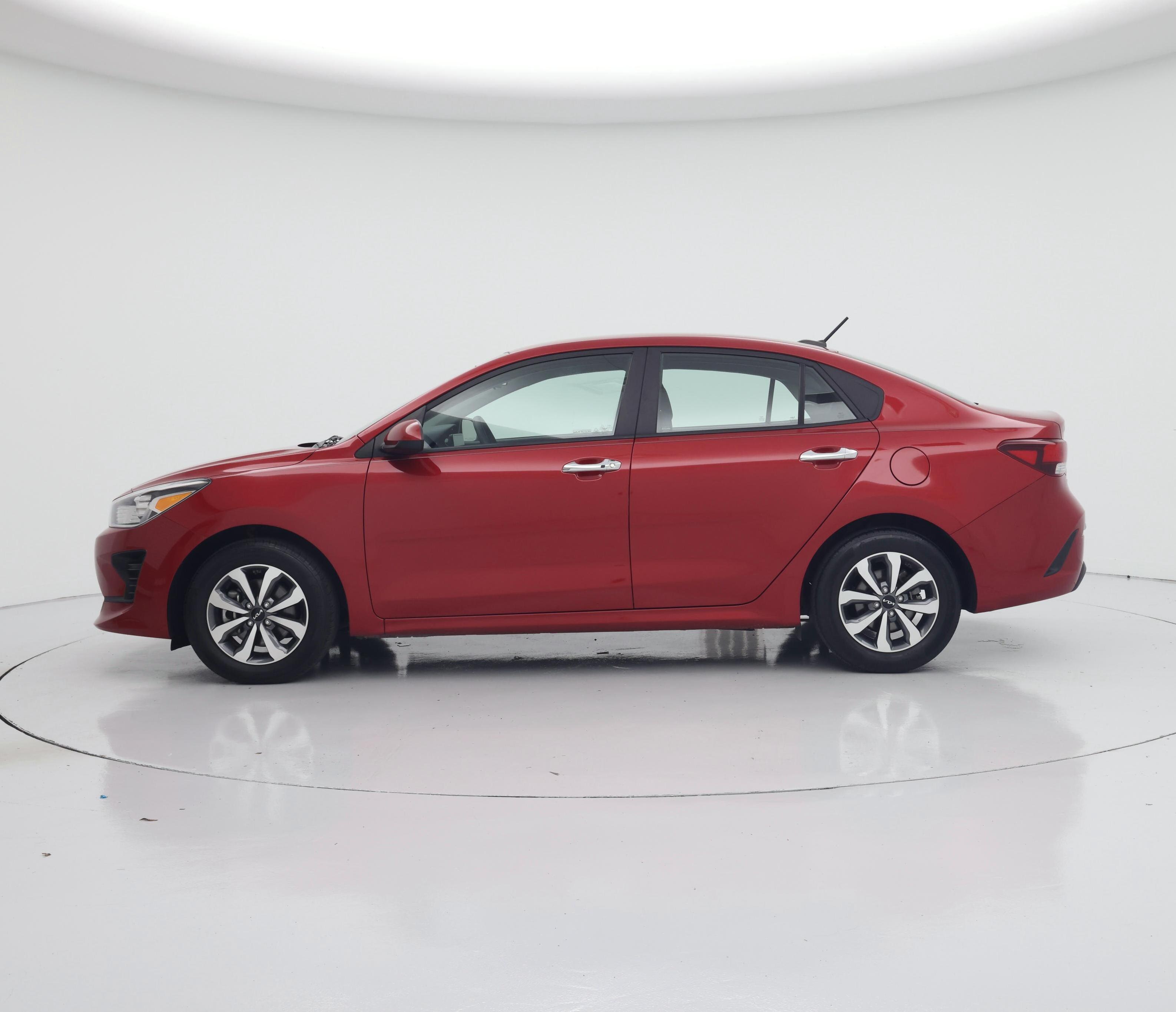 Thumbnail: 2023 Kia Rio - 3