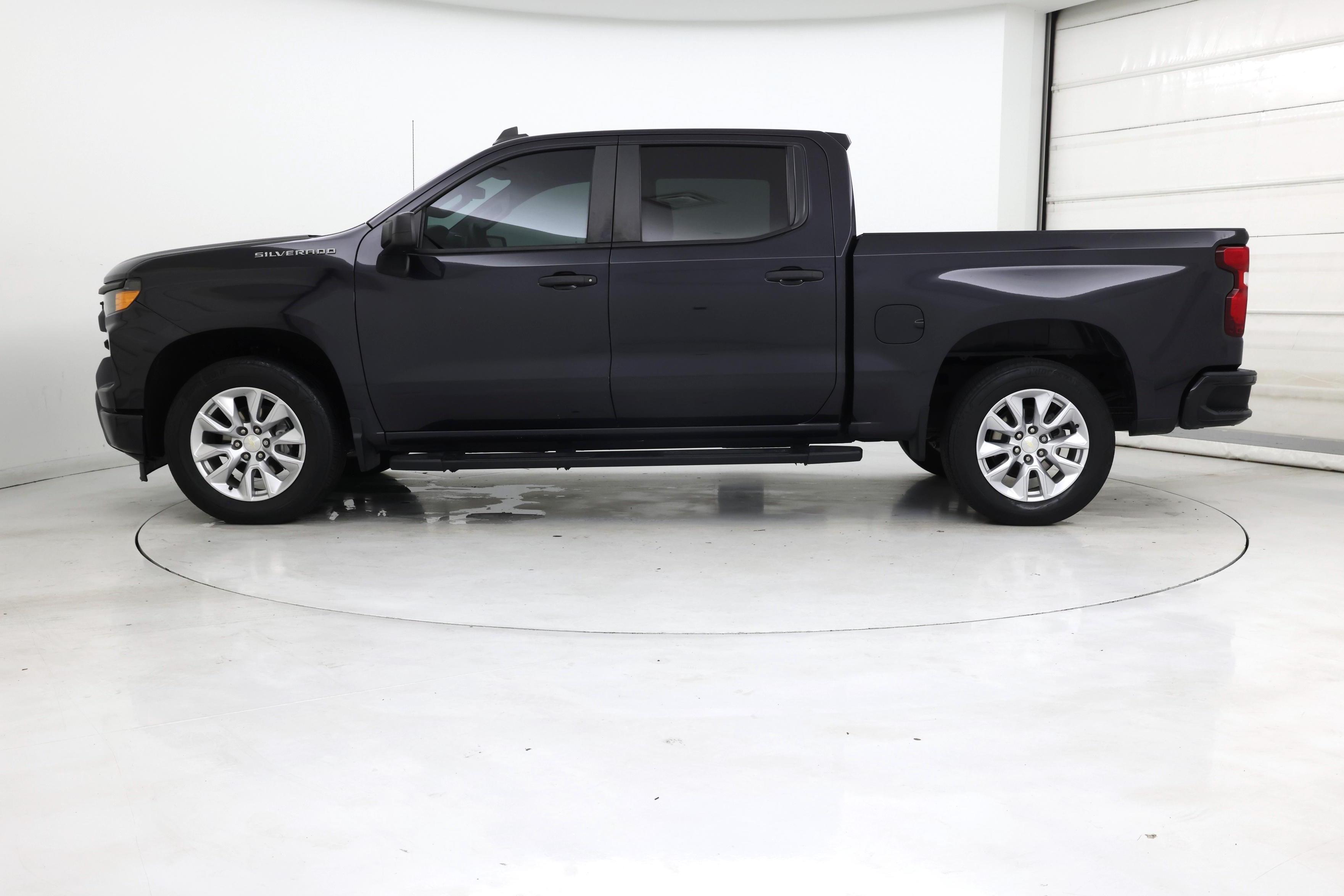 Thumbnail: 2023 Chevrolet Silverado 1500 - 3