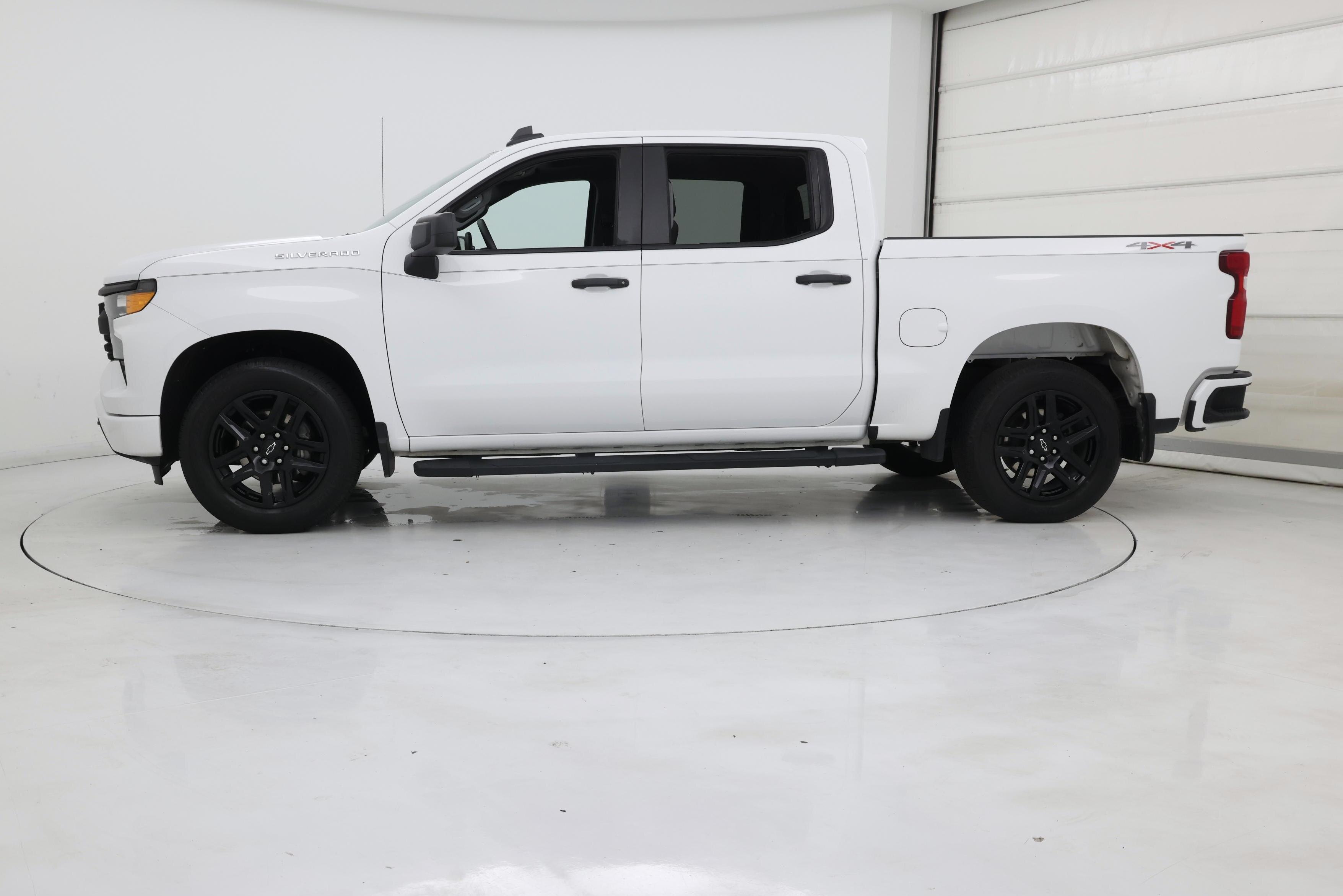 Thumbnail: 2024 Chevrolet Silverado 1500 - 3
