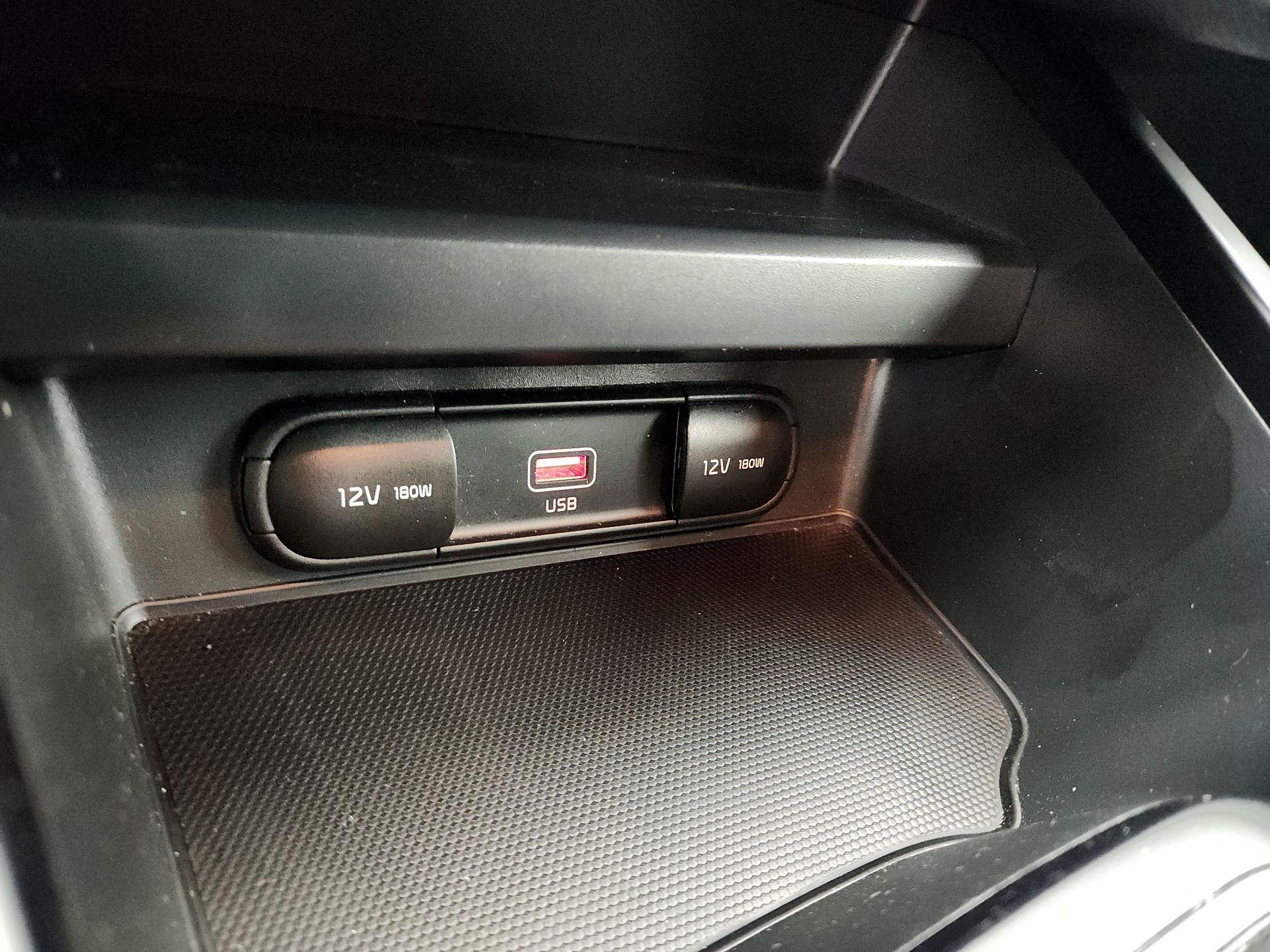 Thumbnail: 2020 Kia Soul - 18