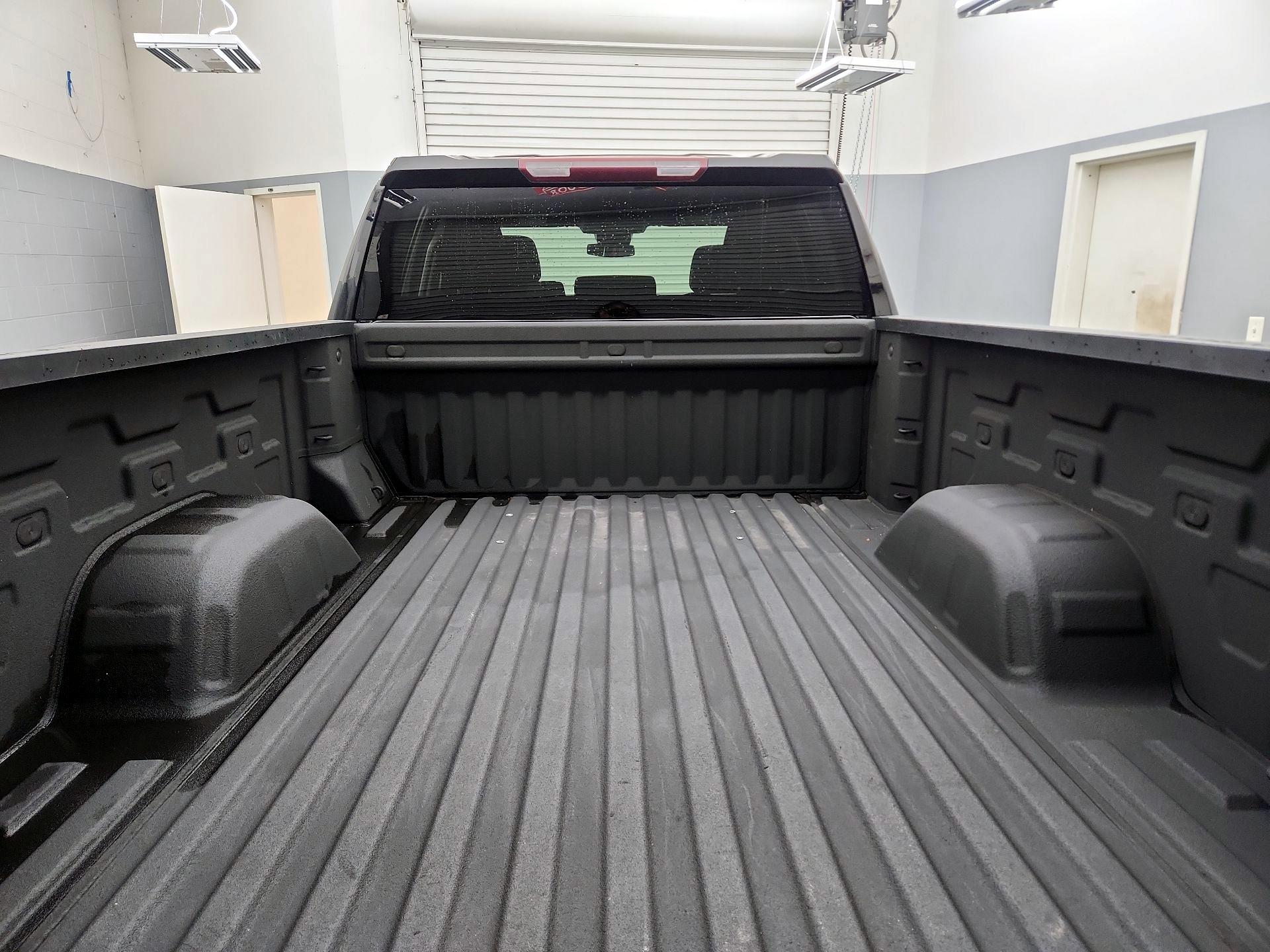 Thumbnail: 2023 Chevrolet Silverado 1500 - 20