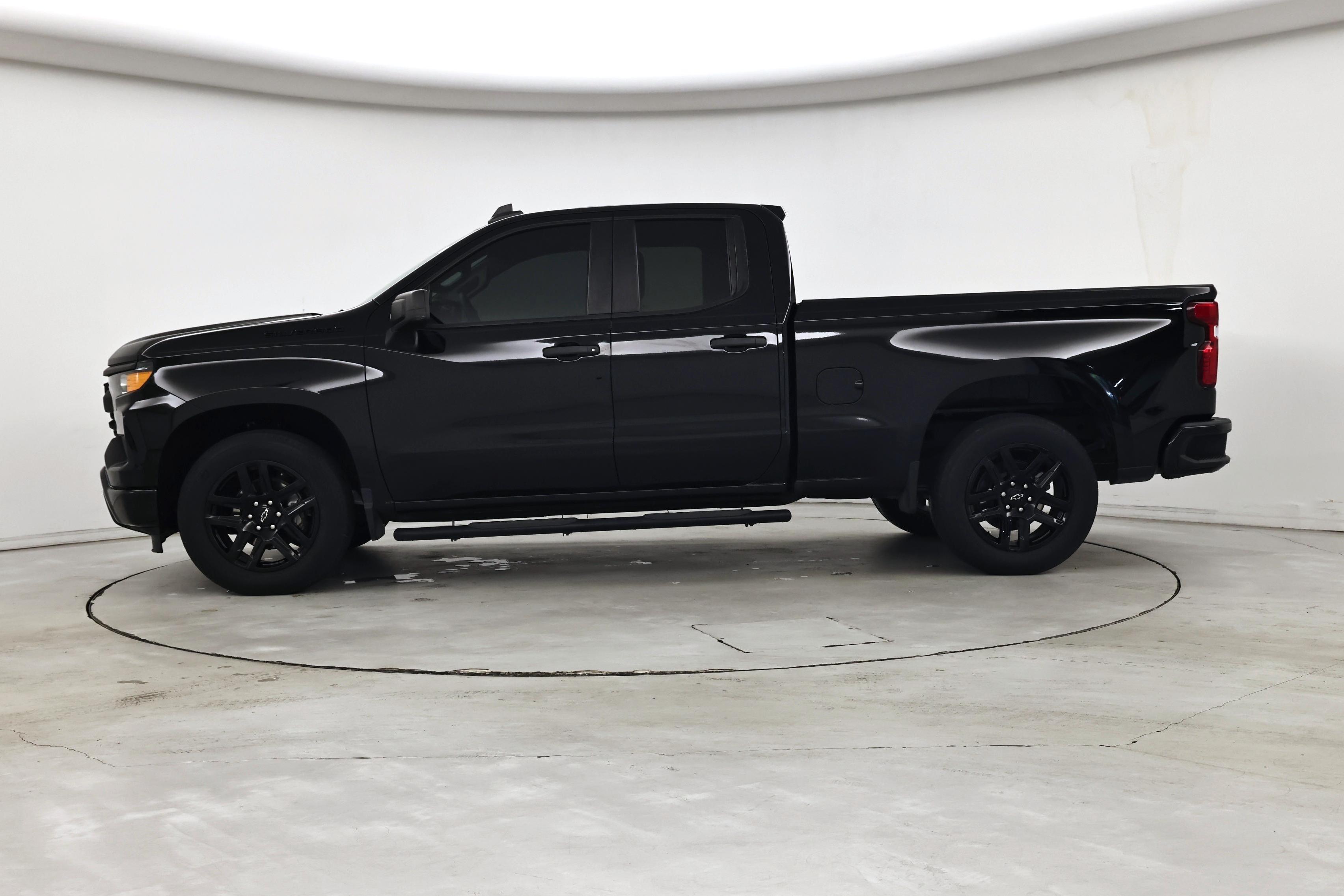 Thumbnail: 2023 Chevrolet Silverado 1500 - 3