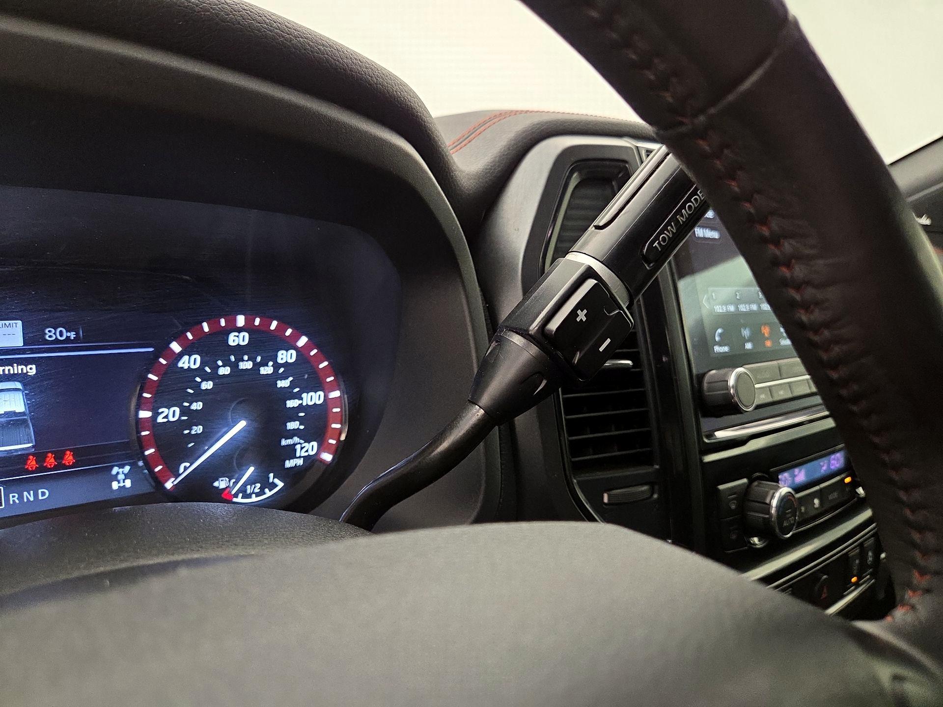 Thumbnail: 2021 Nissan Titan - 17