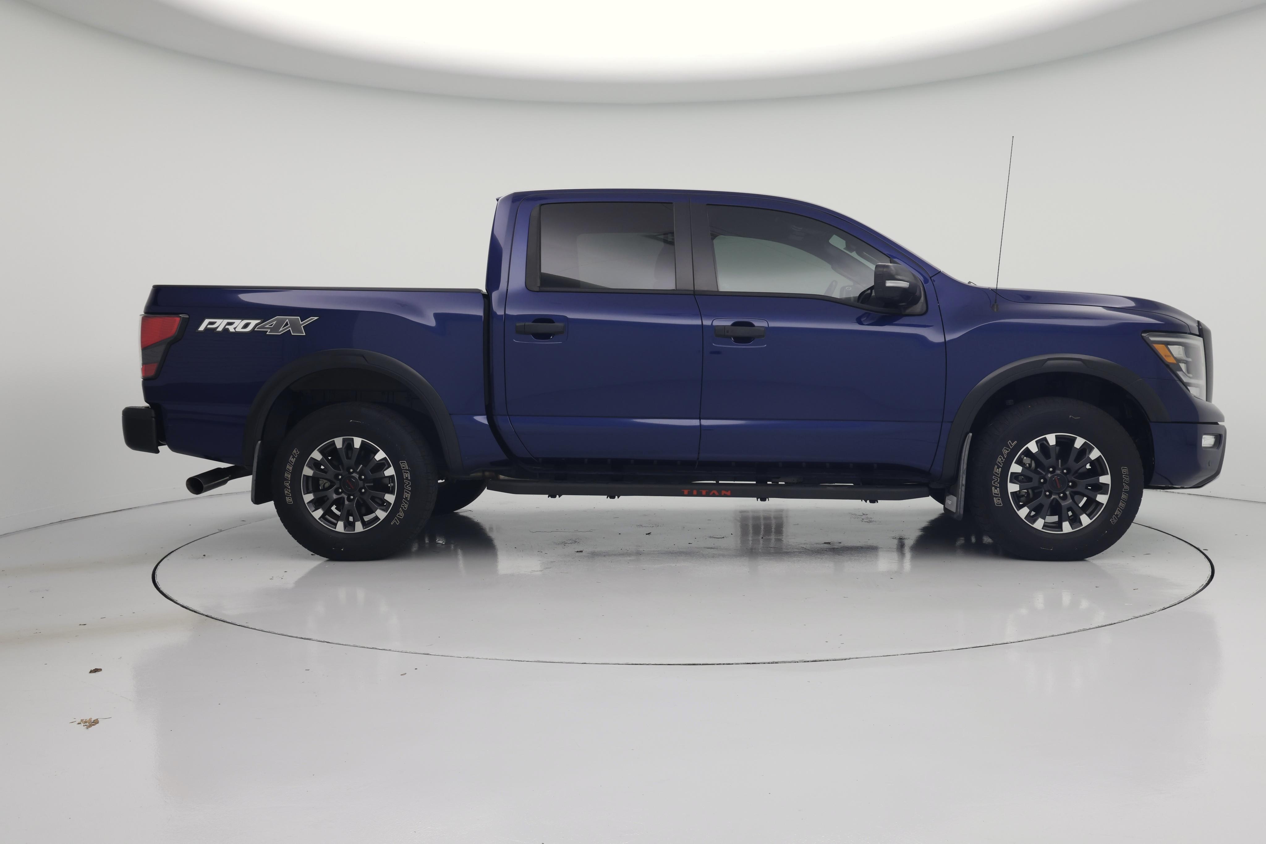 Thumbnail: 2021 Nissan Titan - 7