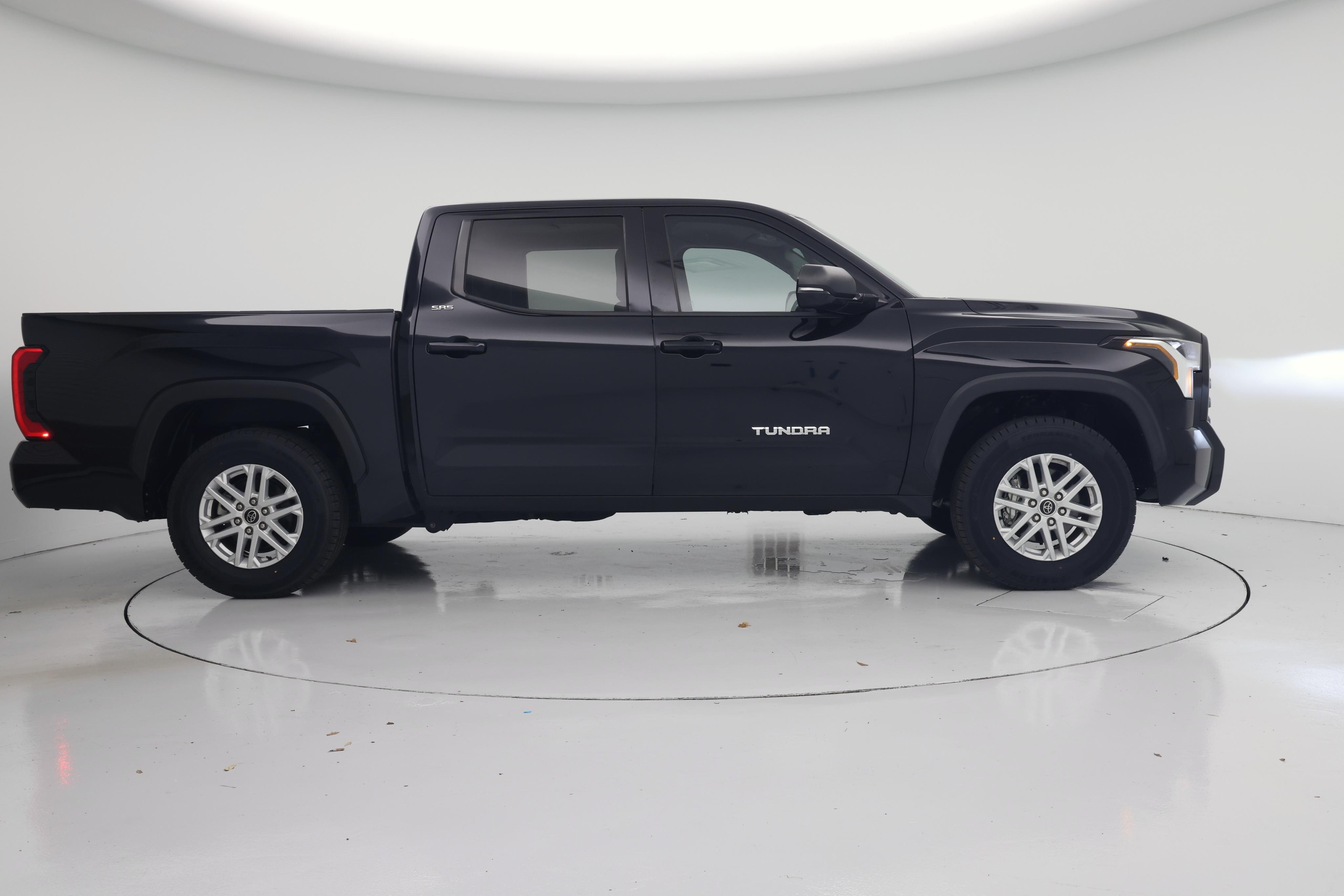 Thumbnail: 2023 Toyota Tundra - 7