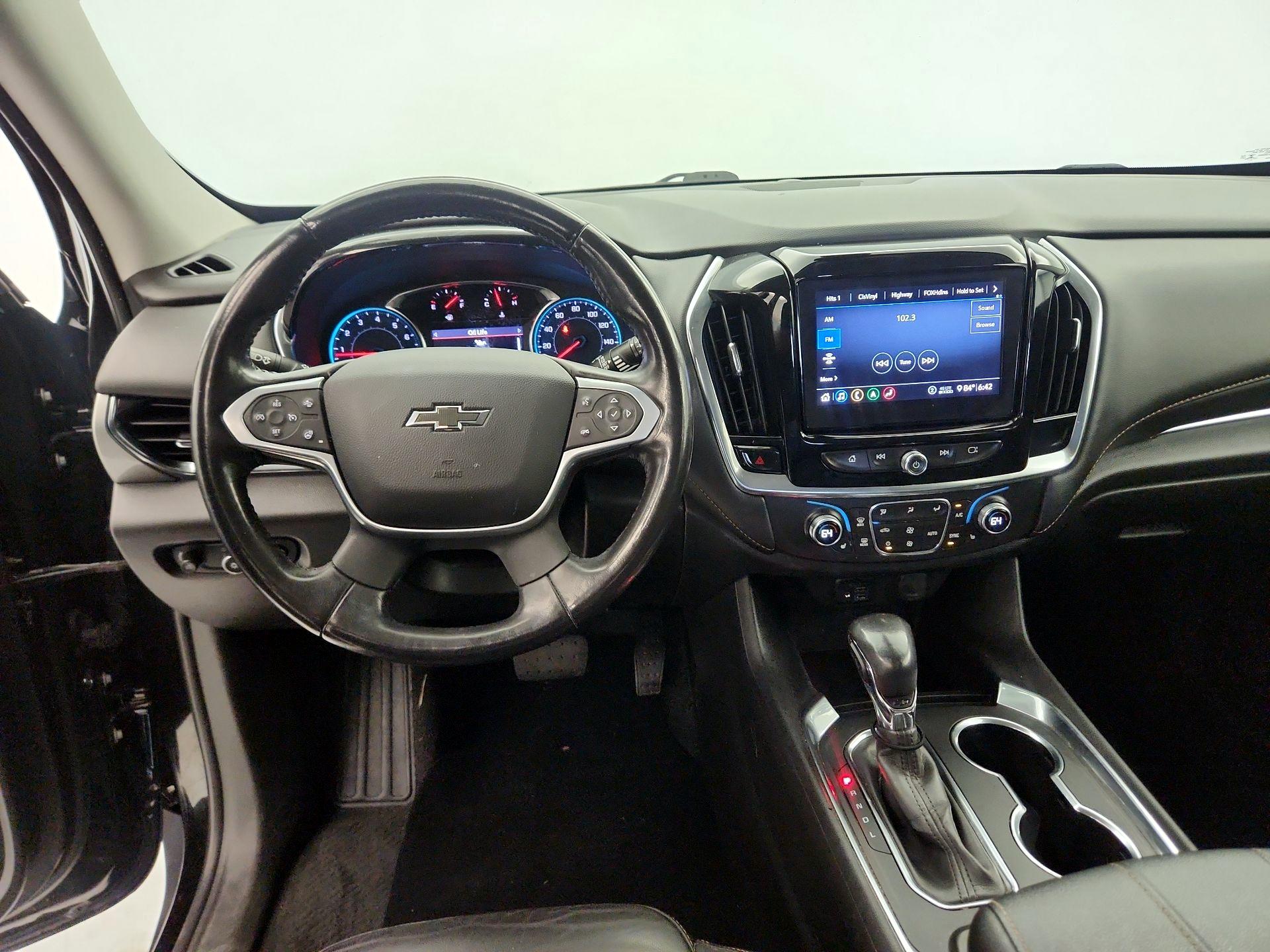 Thumbnail: 2021 Chevrolet Traverse - 9
