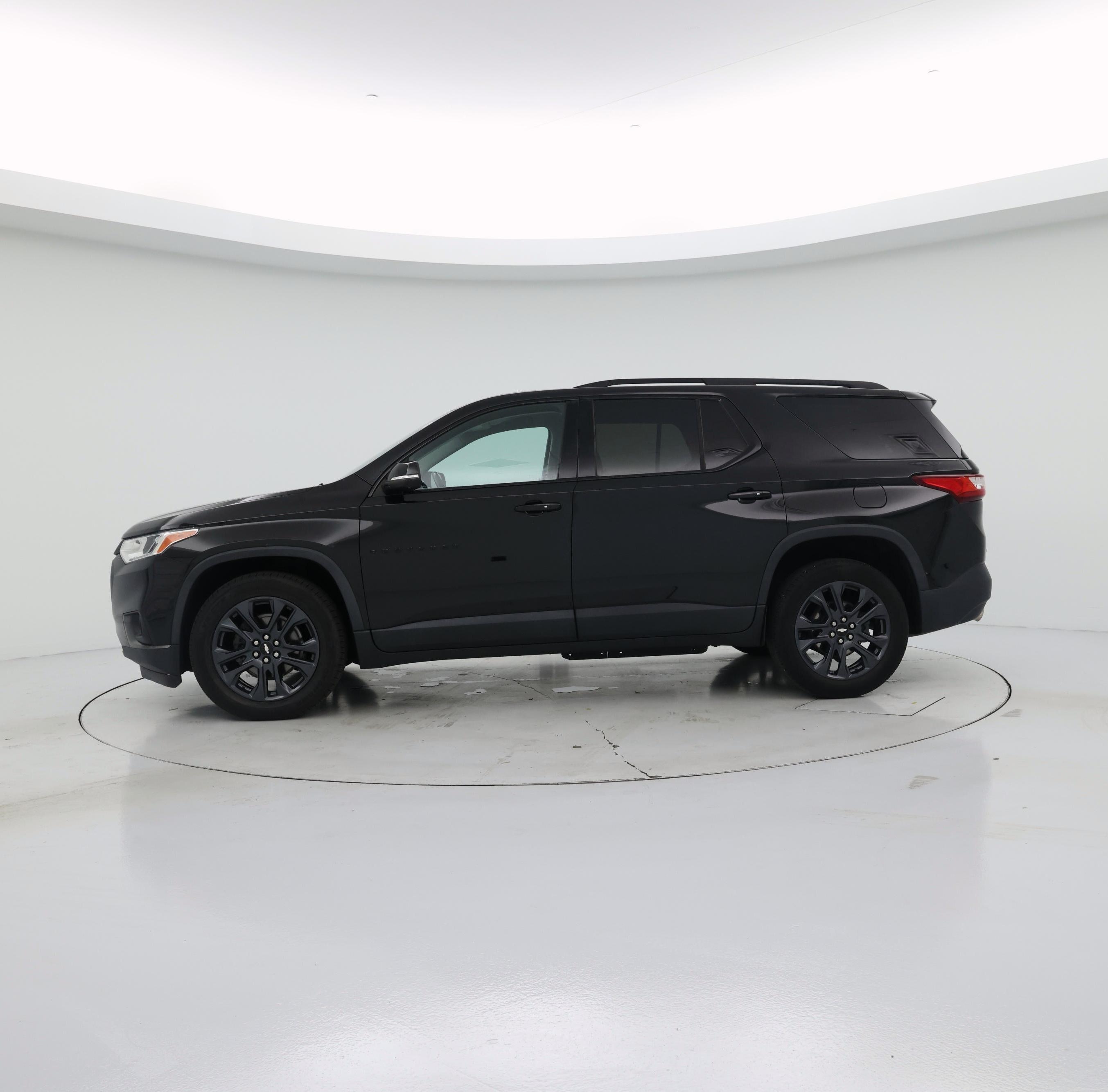 Thumbnail: 2021 Chevrolet Traverse - 3