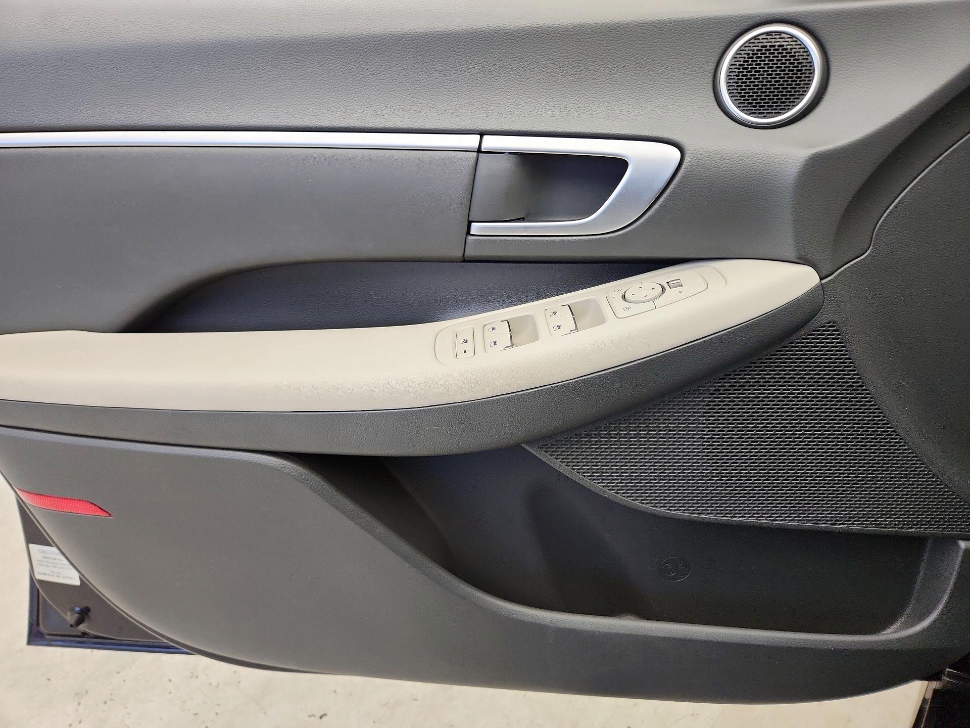 Thumbnail: 2025 Hyundai Sonata - 12