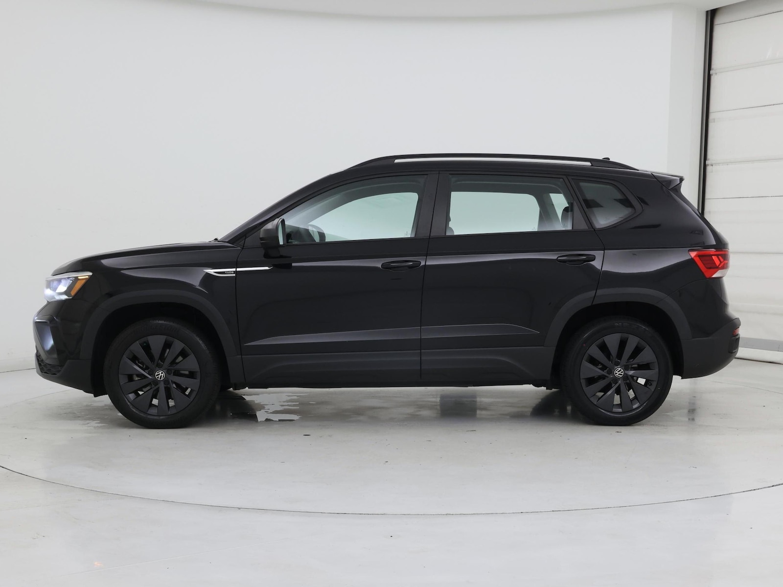 2022 Volkswagen Taos S - Photo 4