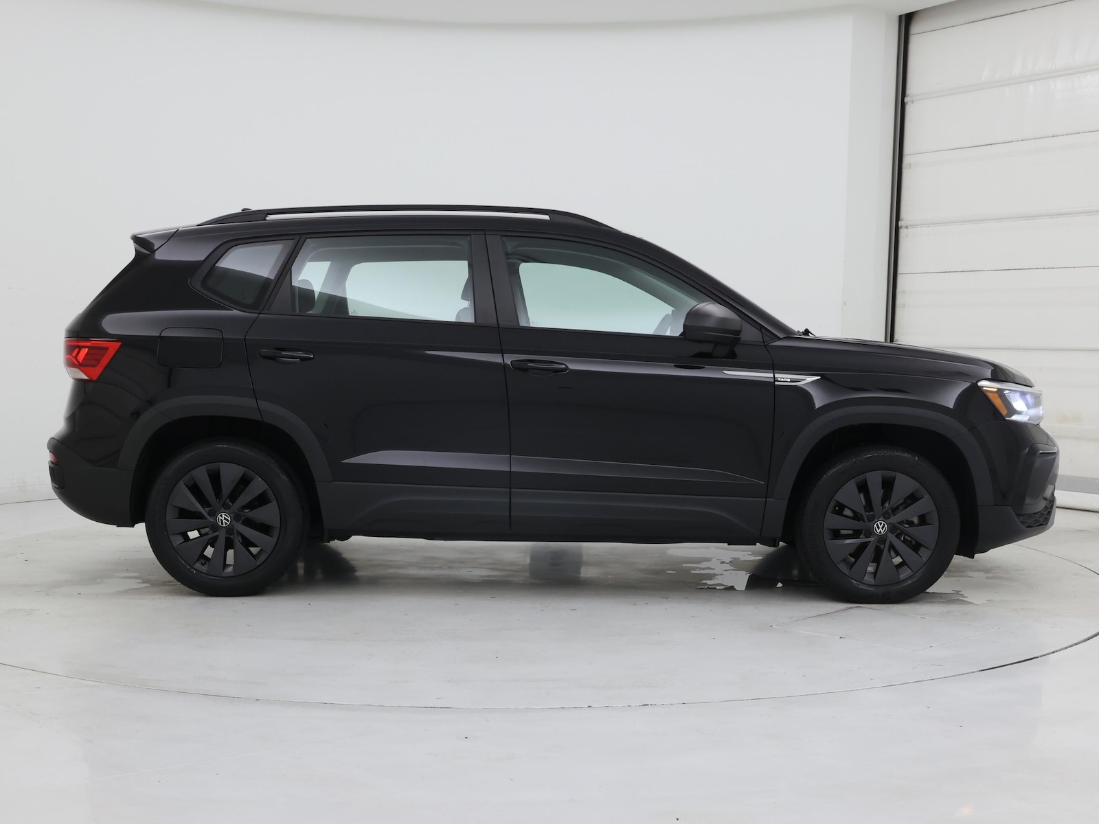 2022 Volkswagen Taos S - Photo 8